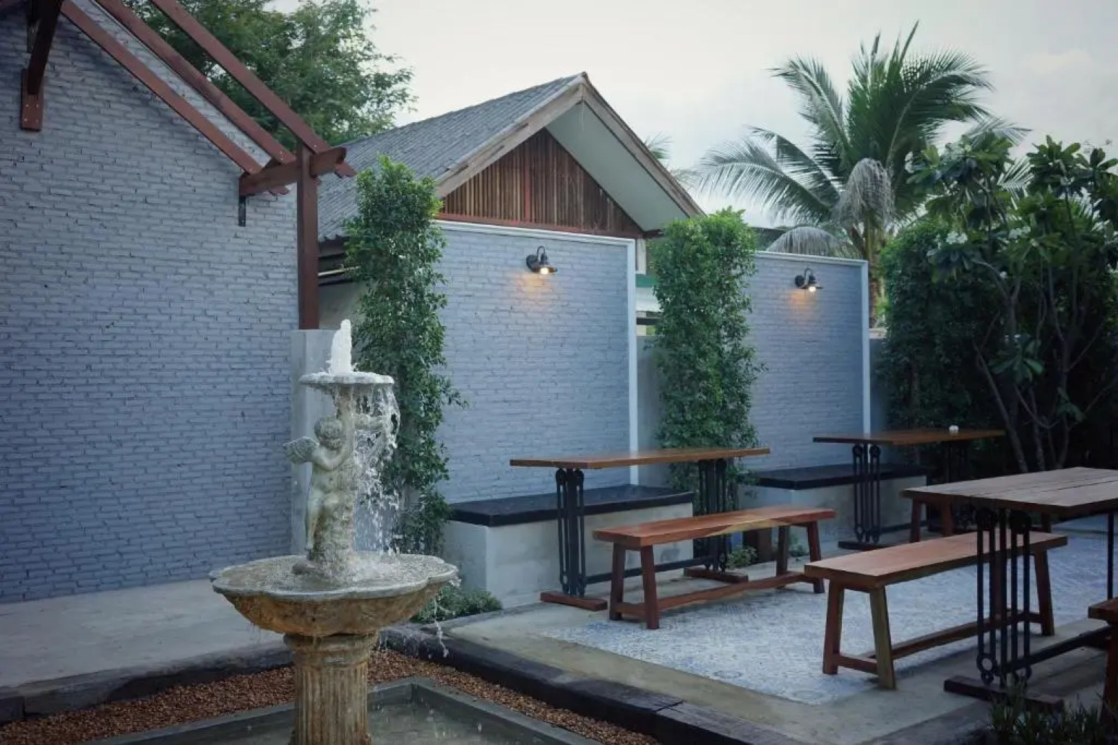 Tharaburi Resort Sukhothai