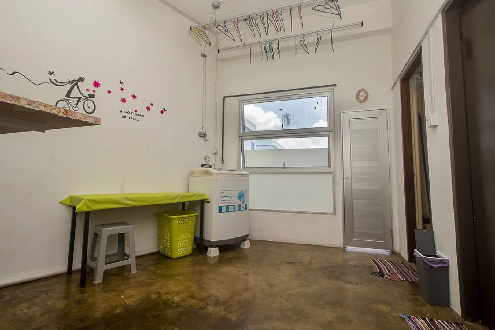 The Traveler Home by OYO Rooms