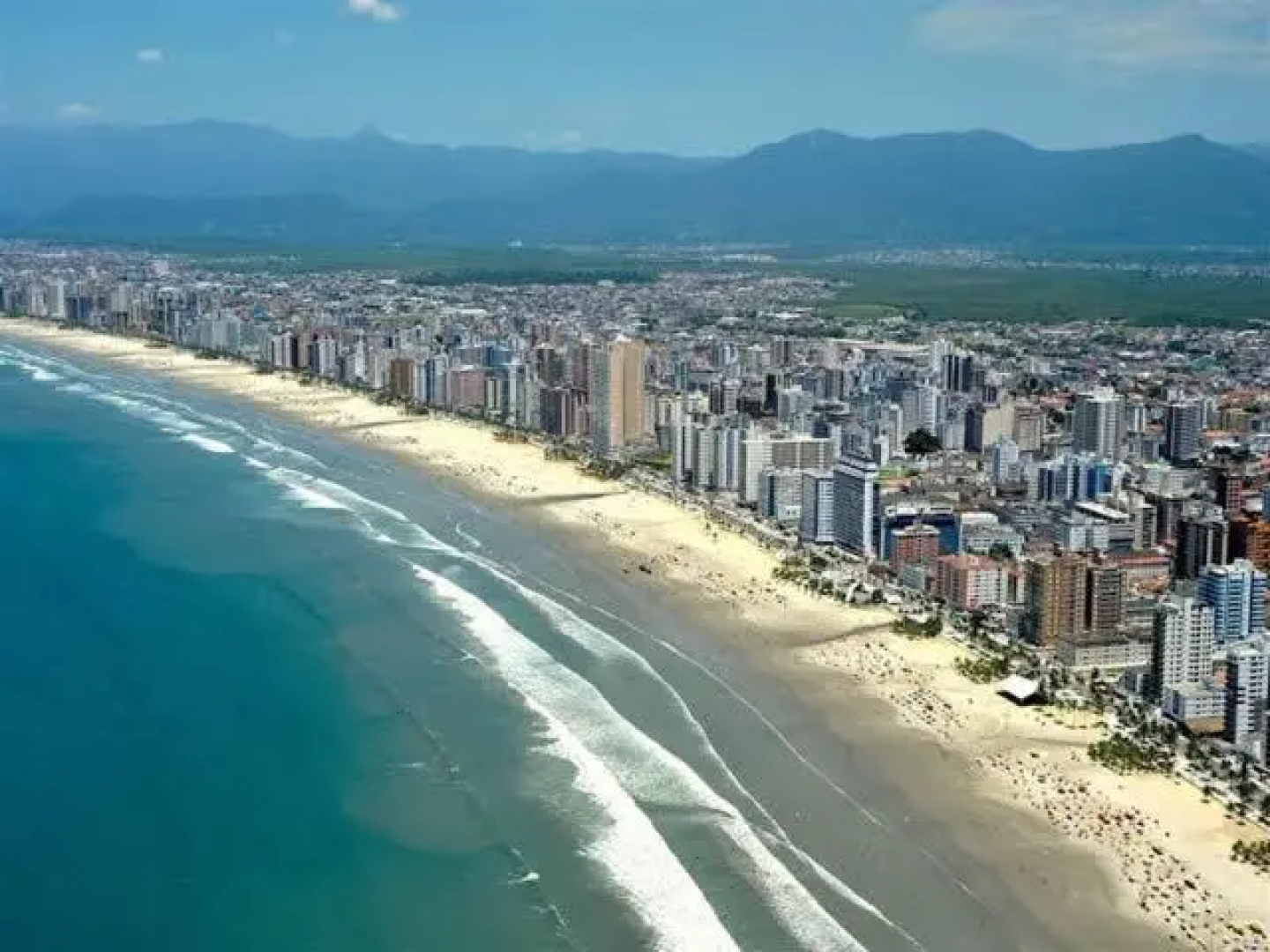 Praia Grande Apartamento Aconchegante pertinho da Praia - 300m