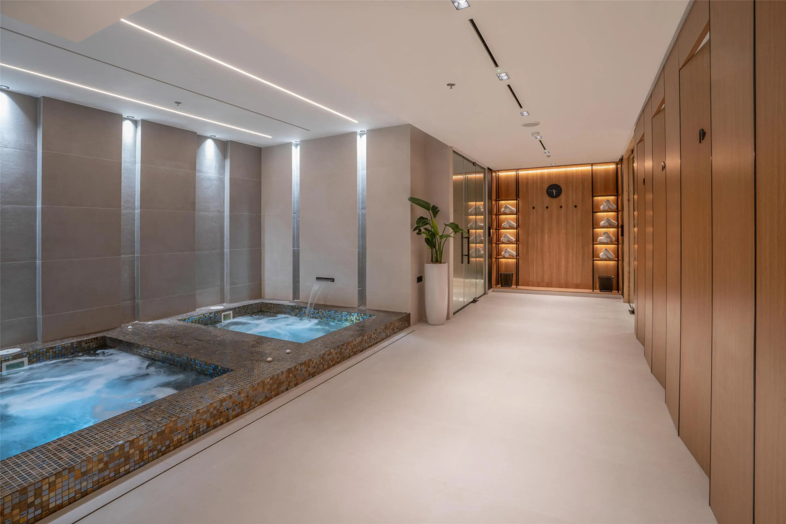 The Diplomat Radisson BLU Hotel, Residence & Spa