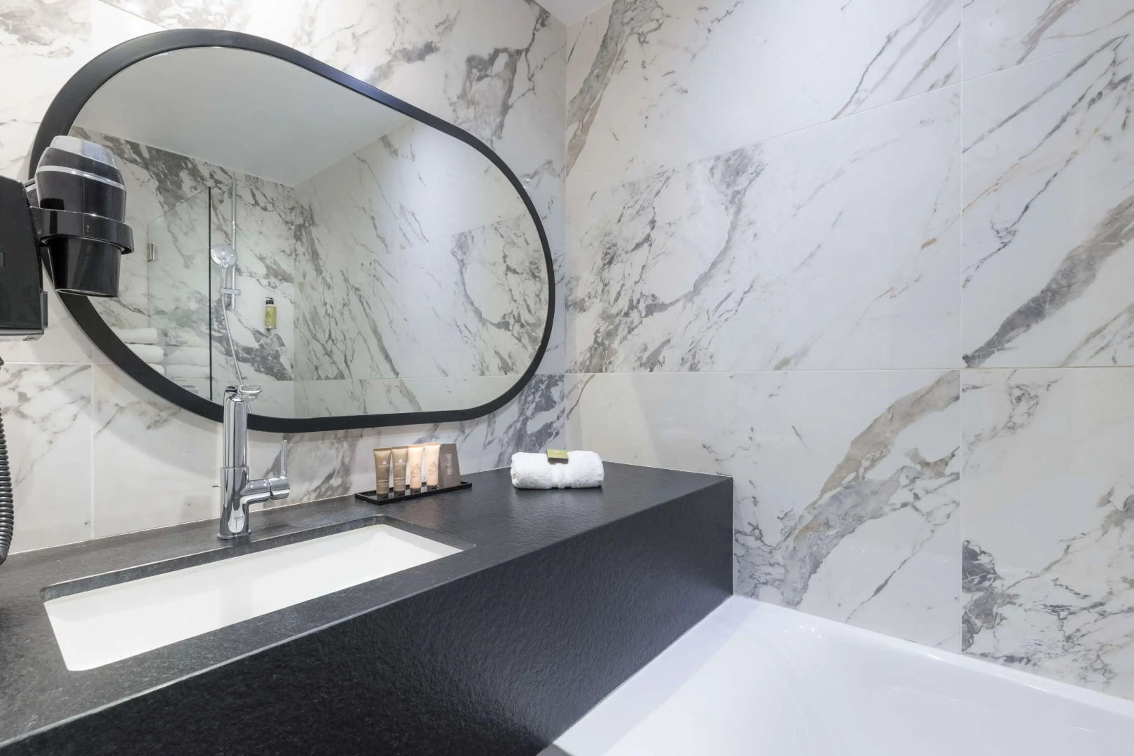 Hôtel du Bois Champs-Elysées