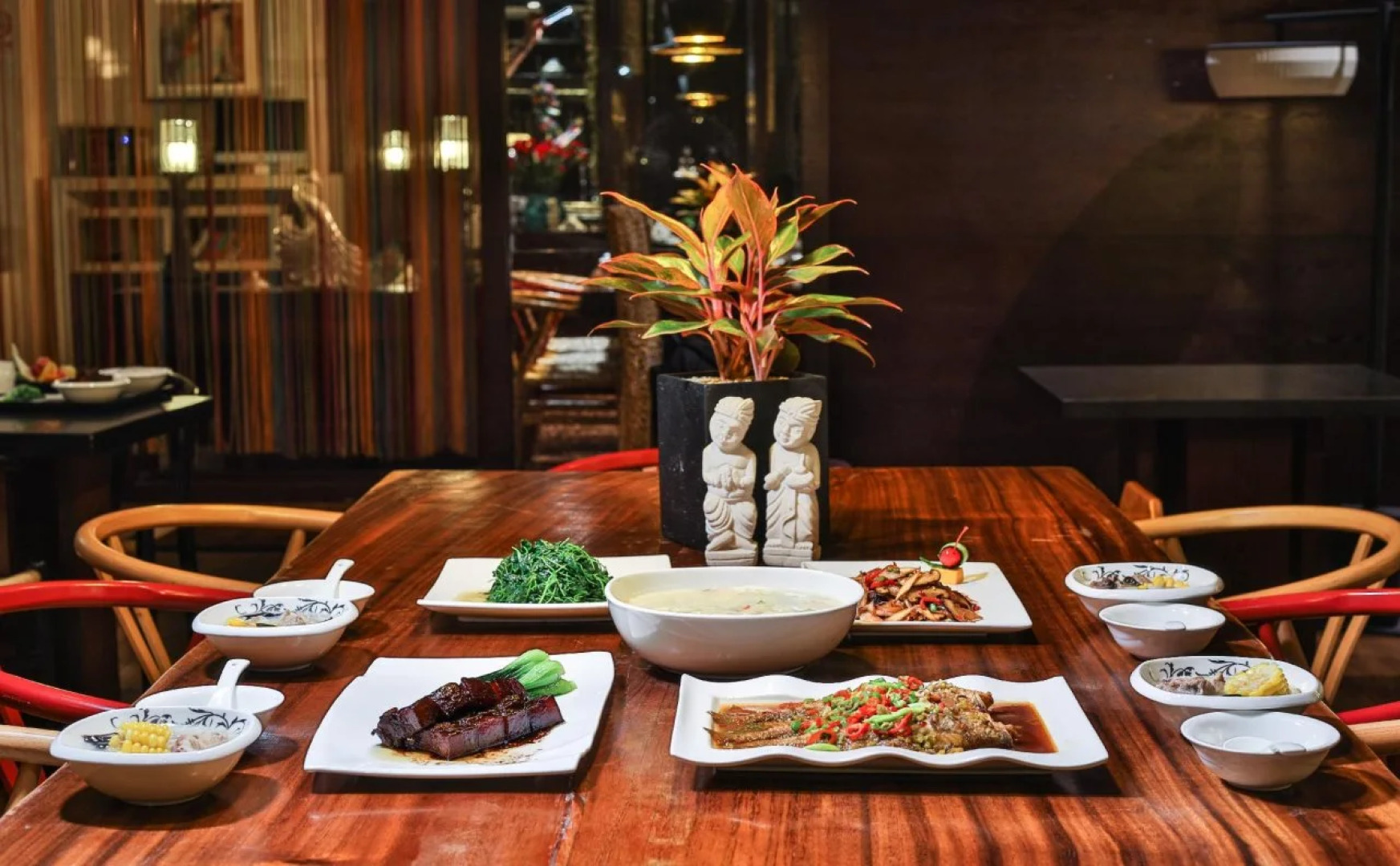 Narada Boutique Hotel Shanghai Hongkou (Original SSAW Hotel Boyang Shanghai)