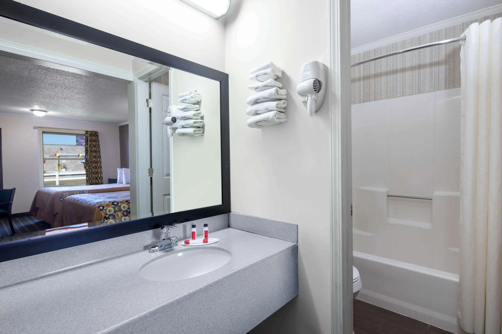 Travelodge by Wyndham Orangeburg