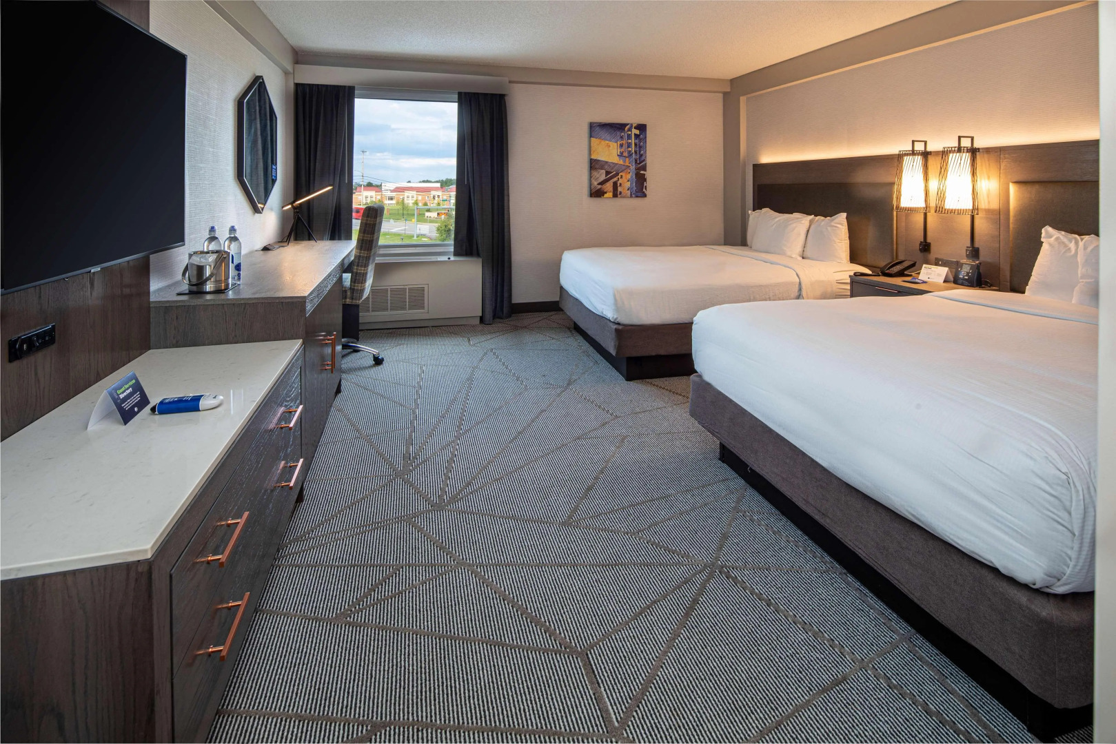 DoubleTree by Hilton Pittsburgh Airport