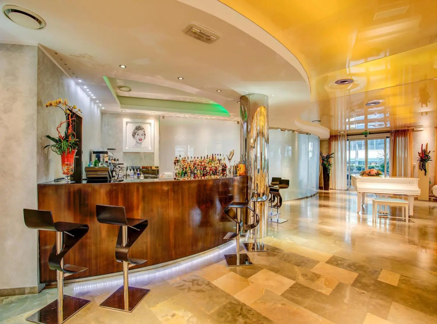 Hotel Premier & Suites