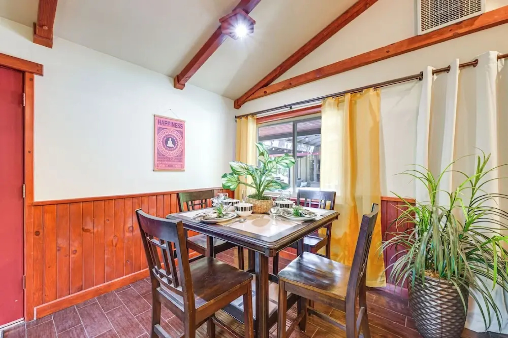 Idyllic Home in Kernville w/ Private Beach Access