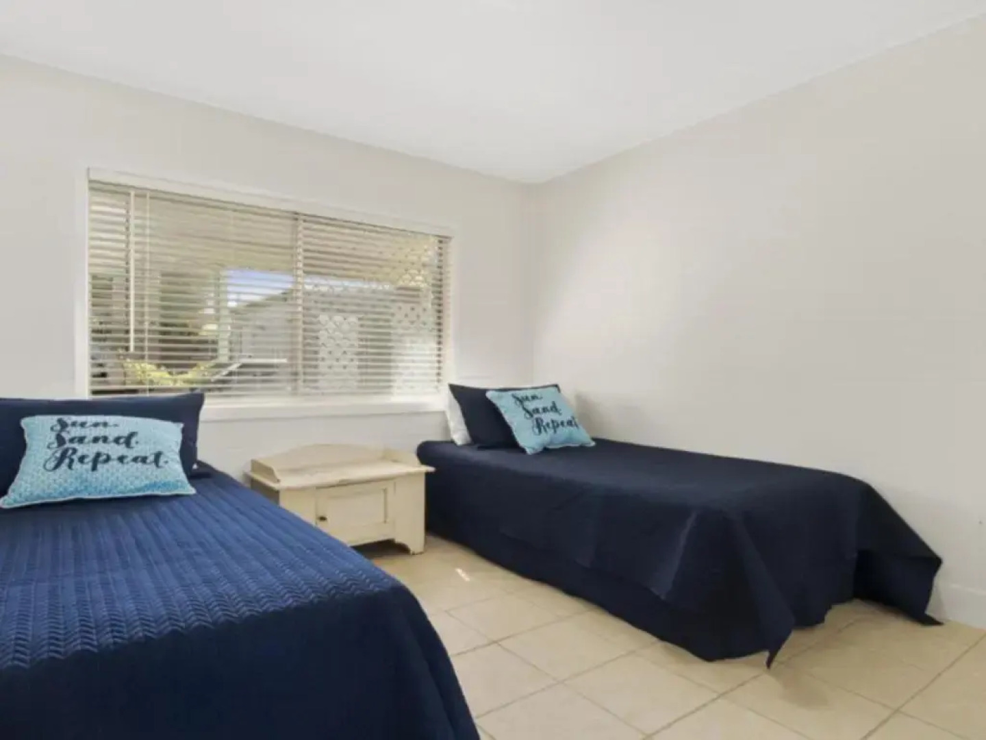 Woorim Beach House with Water Views