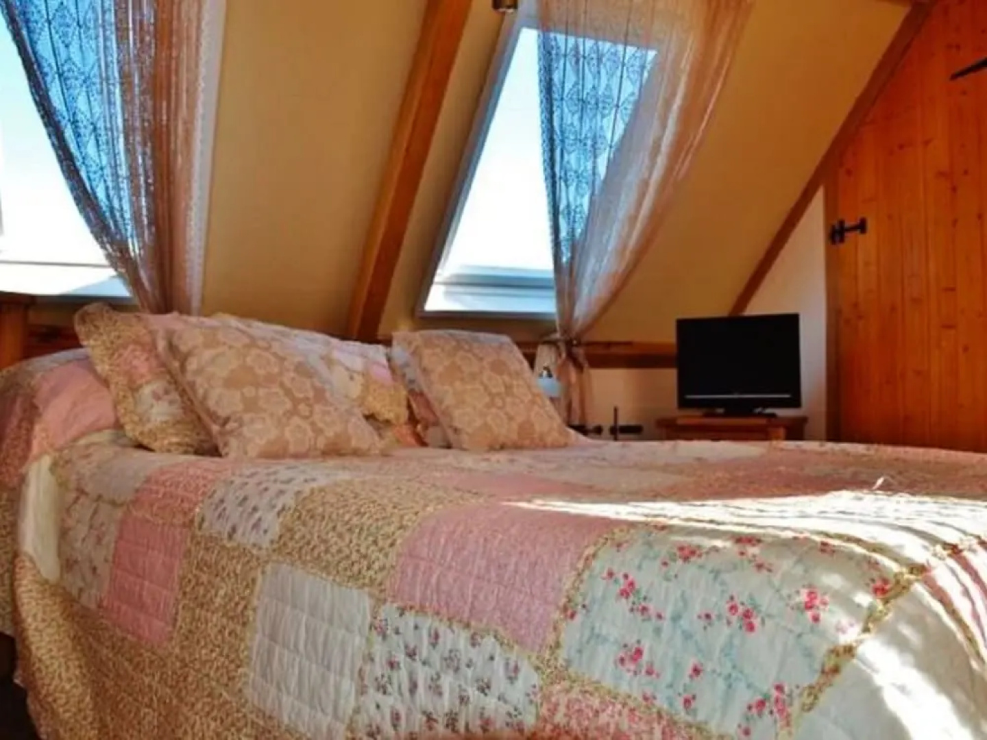 Lovely Holiday Home in Spalding With Private Garden