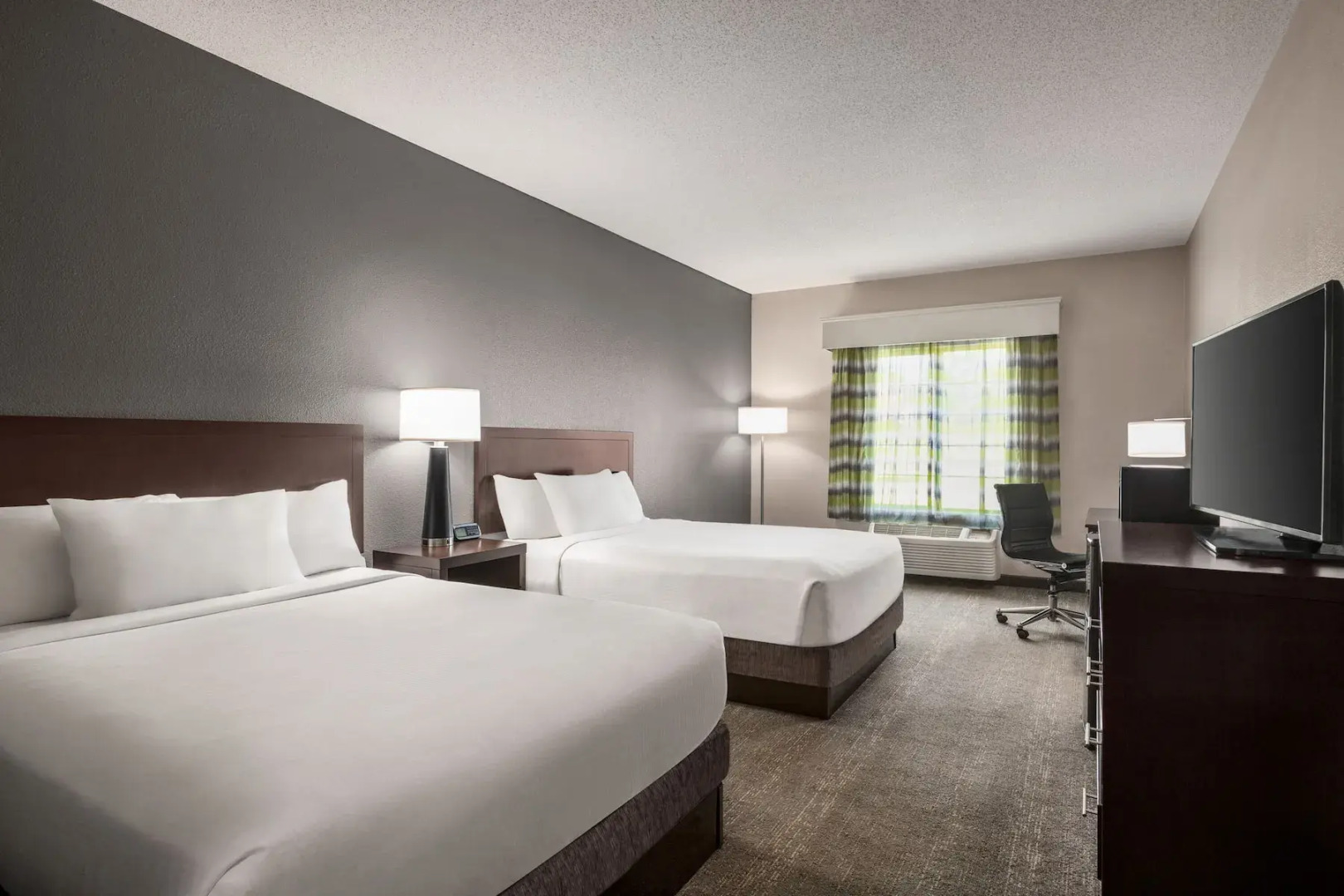 Holiday Inn Express Savannah-I-95 North