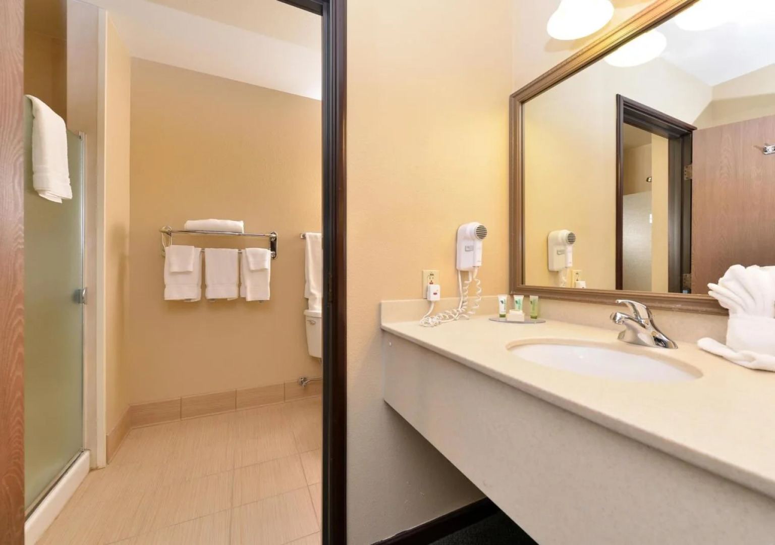 Best Western Plus Plaza Hotel