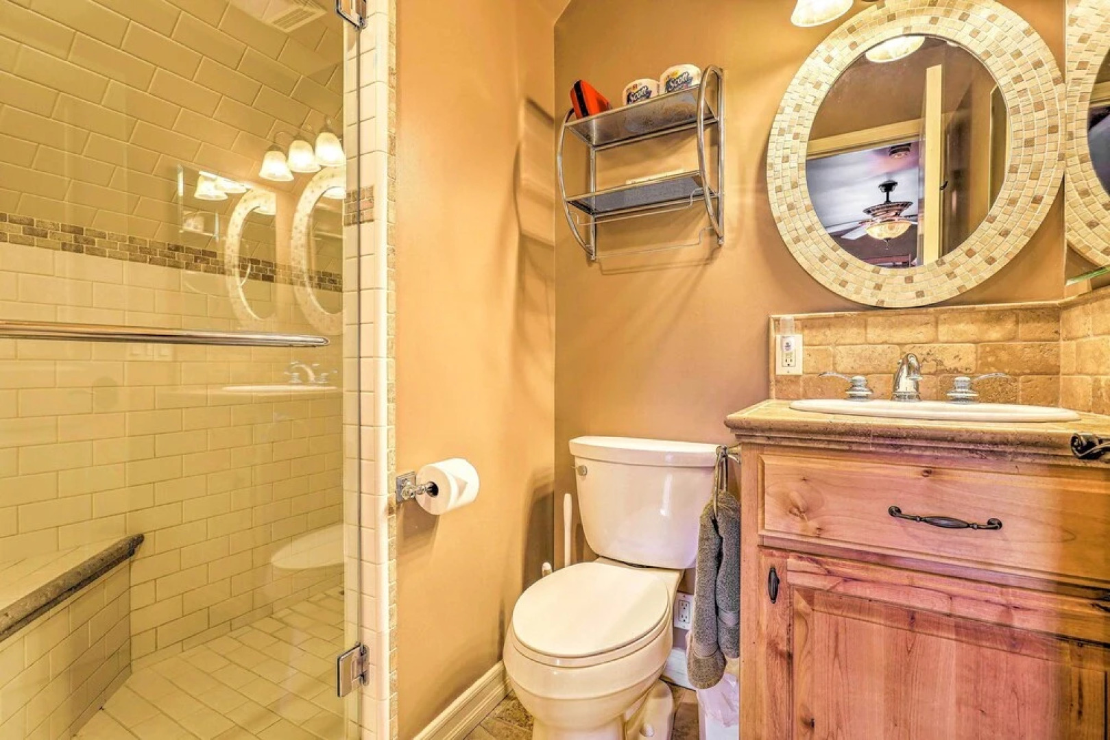 Romantic Yosemite/bass Lake Retreat w/ Mtn Views!