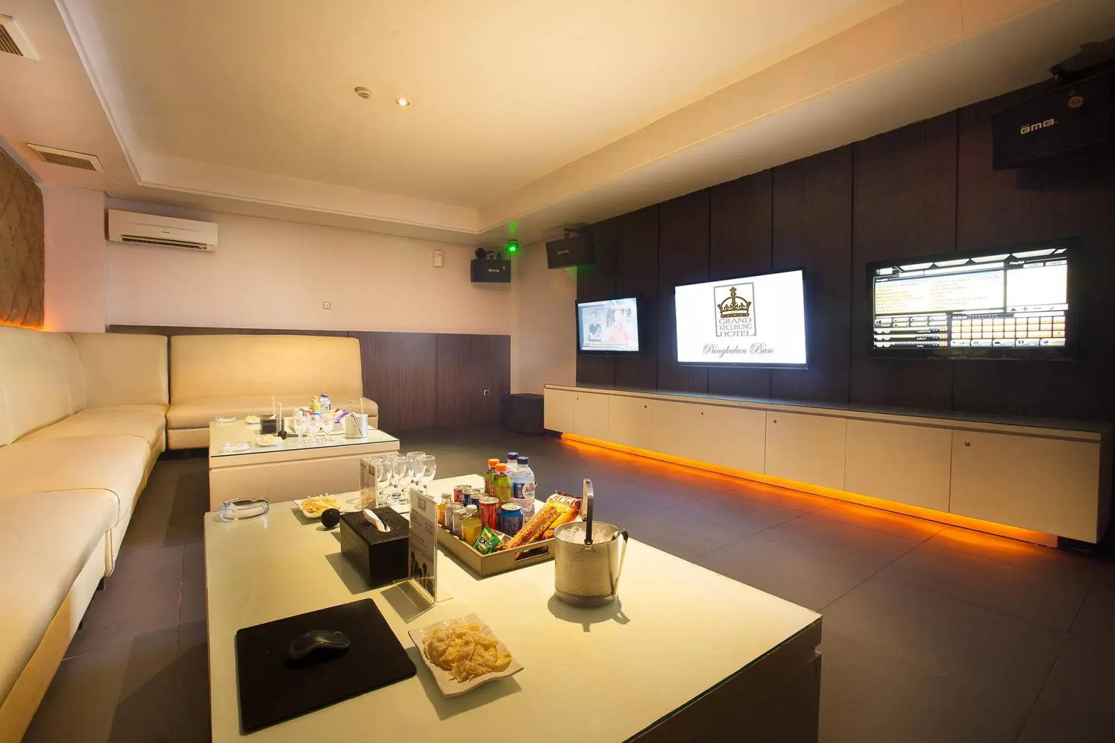 Grand Kecubung Hotel