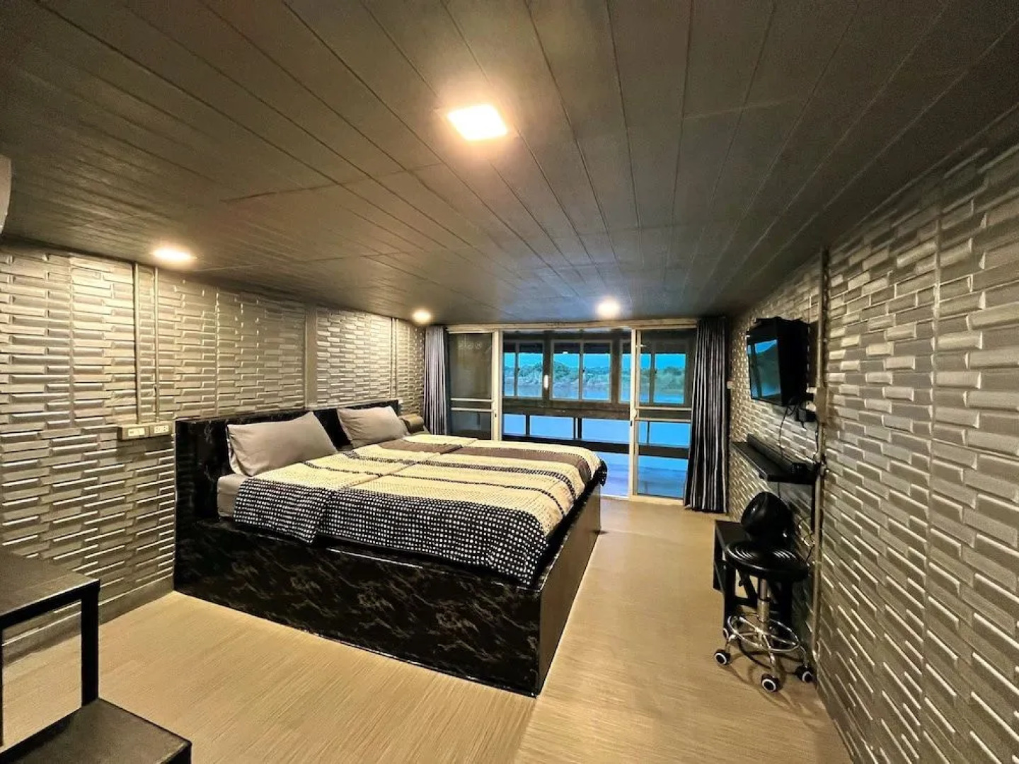 Nokhuuk's House at Rimkhong