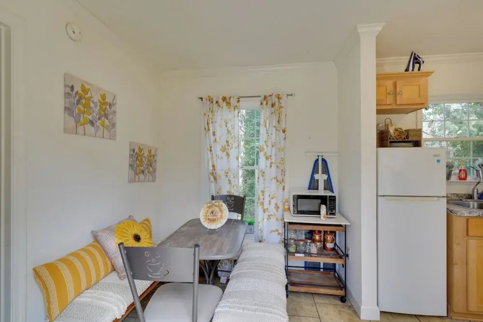 2 Mi to South Boston Speedway: Cozy Tiny Home!