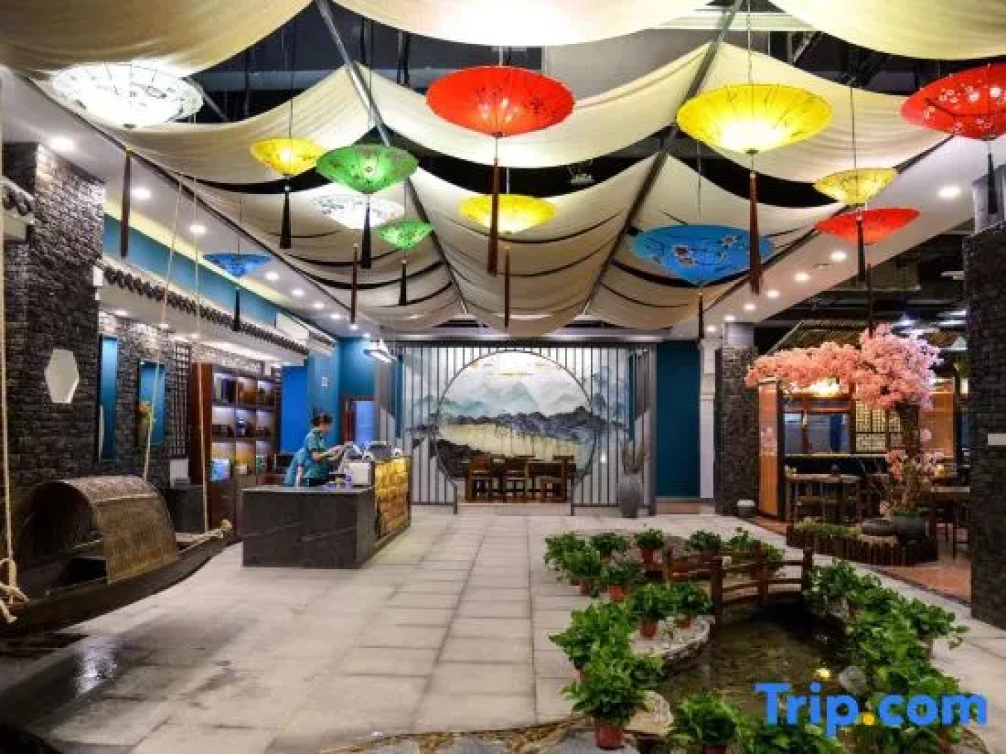 Sanhe International Hotel