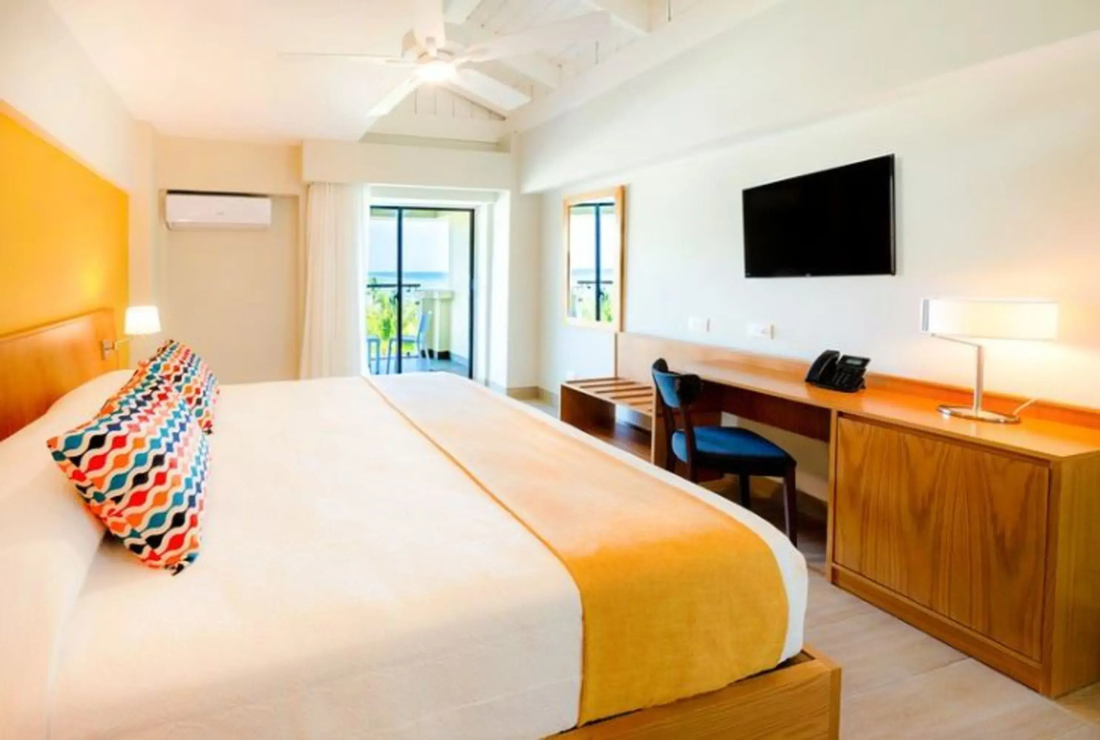 Coral Costa Caribe Beach Resort - All Inclusive