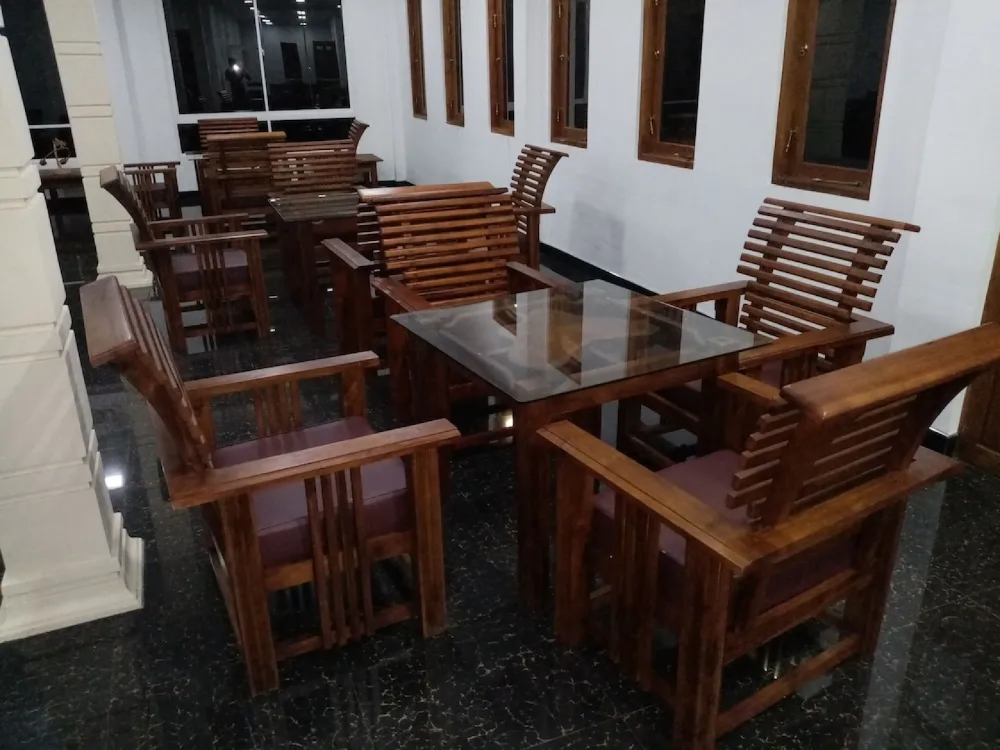 The Crown Hotel Dambulla