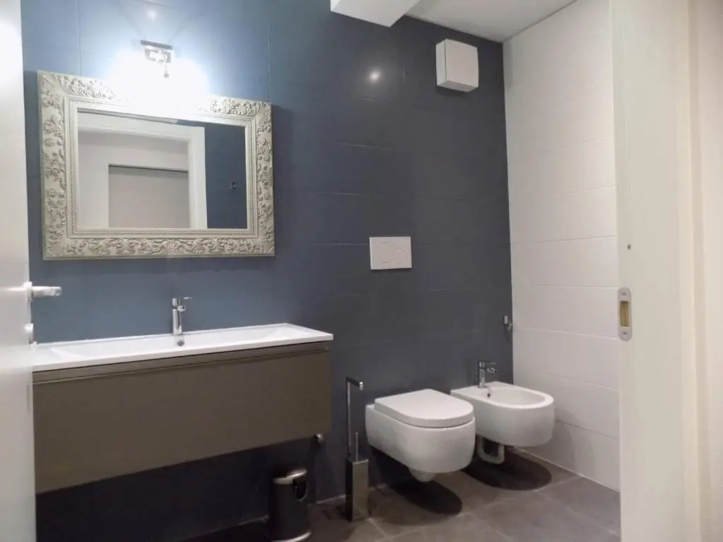 Hs4U The Chic Luxury apartment