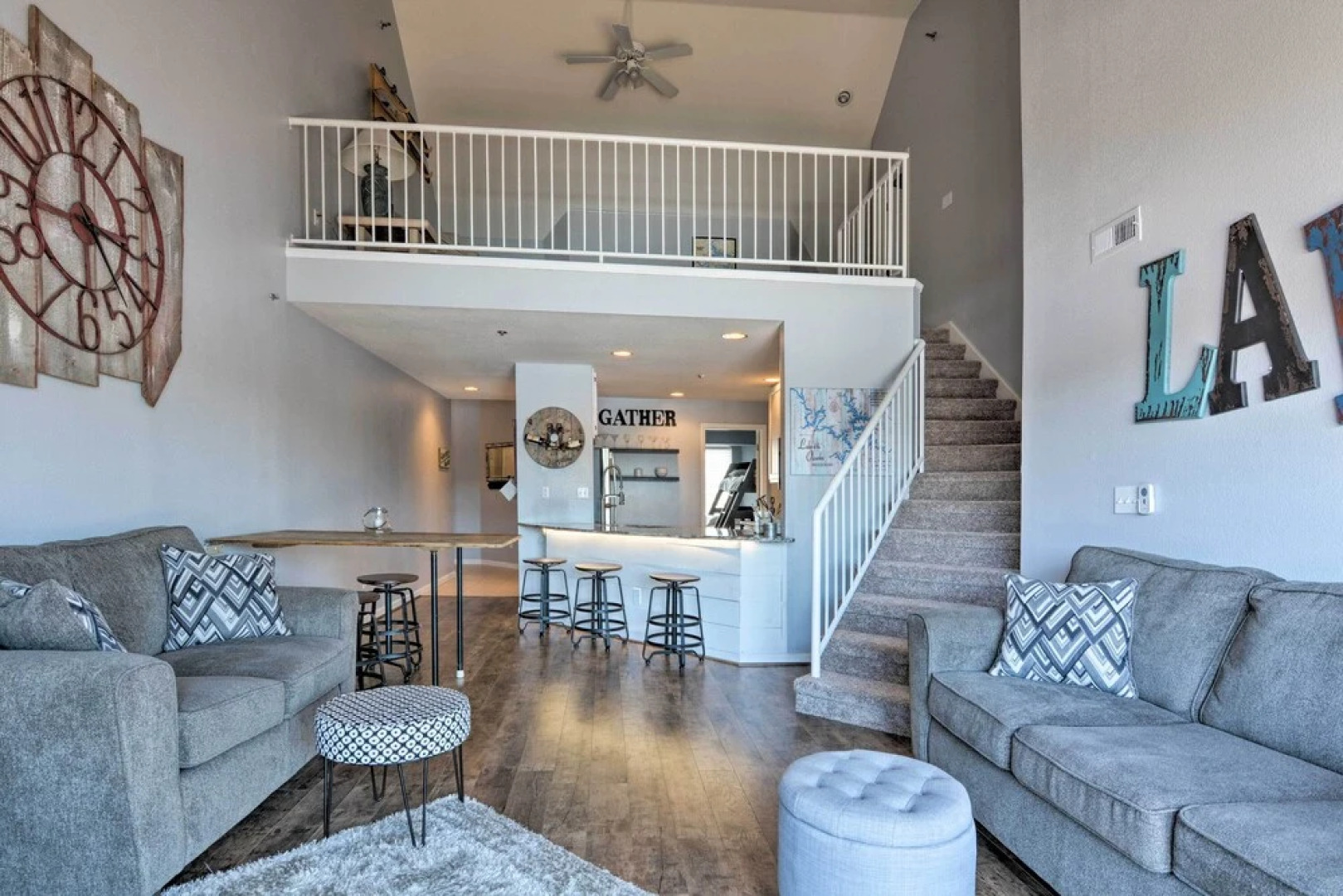 Deck, Pool & Views: Lake of the Ozarks Condo