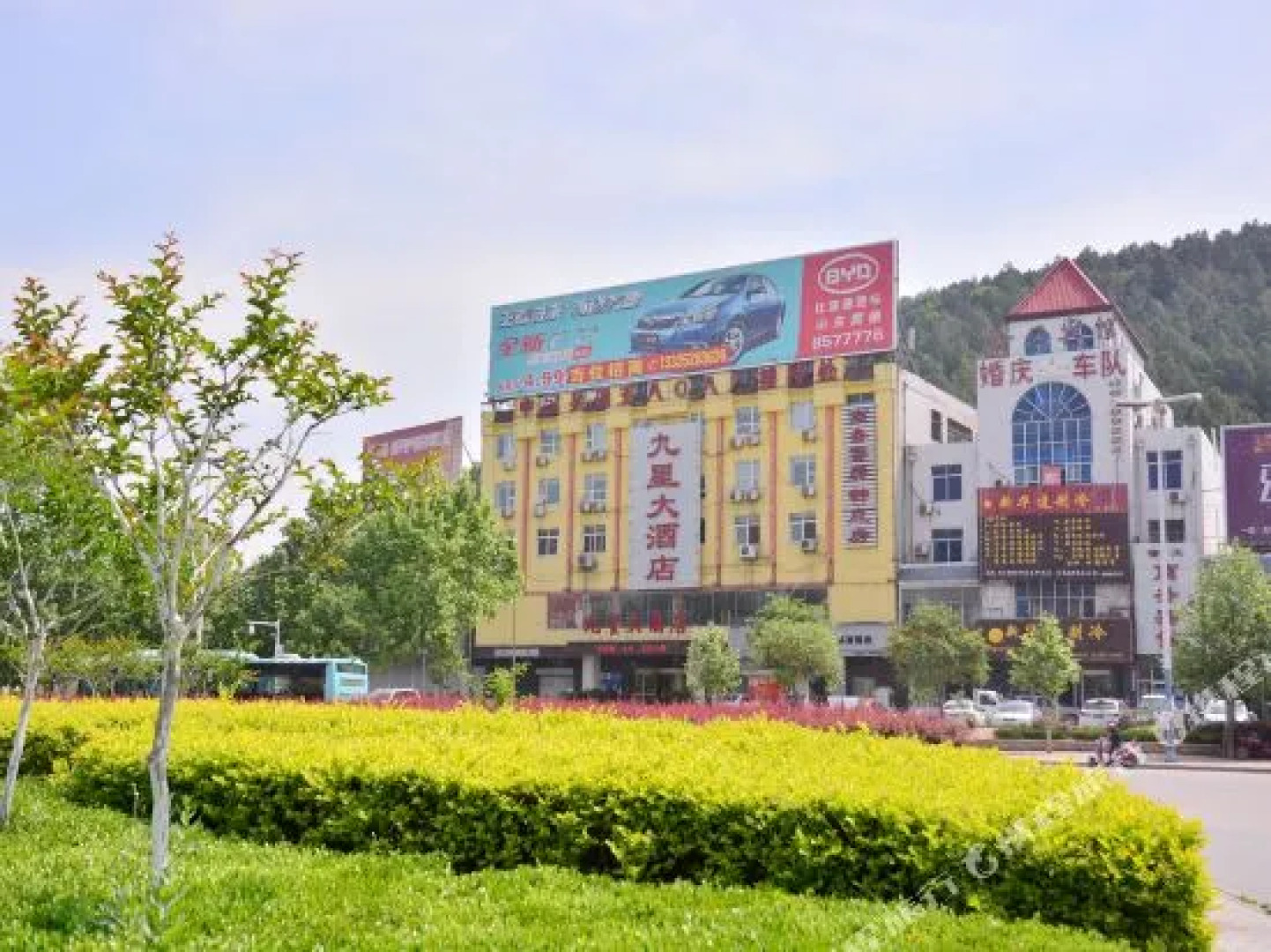 Jiuxing Hotel (Tai'an Bus Station Taishan Railway Station Branch)