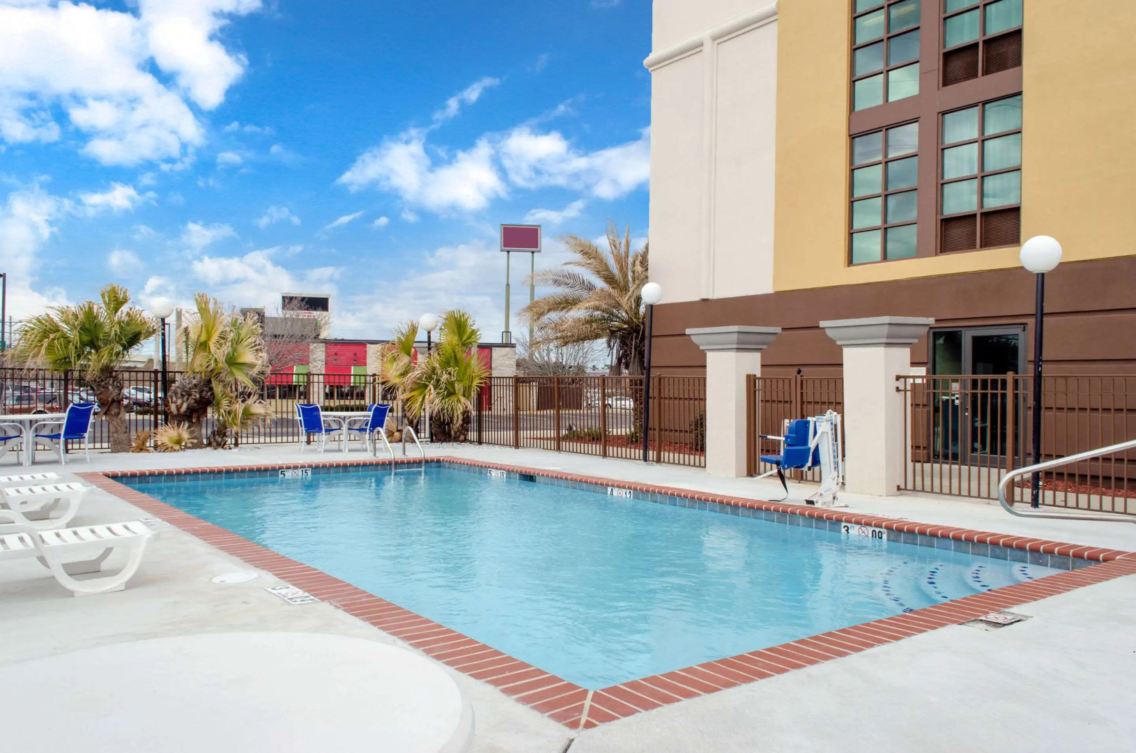 Comfort Inn & Suites Biloxi - D'Iberville