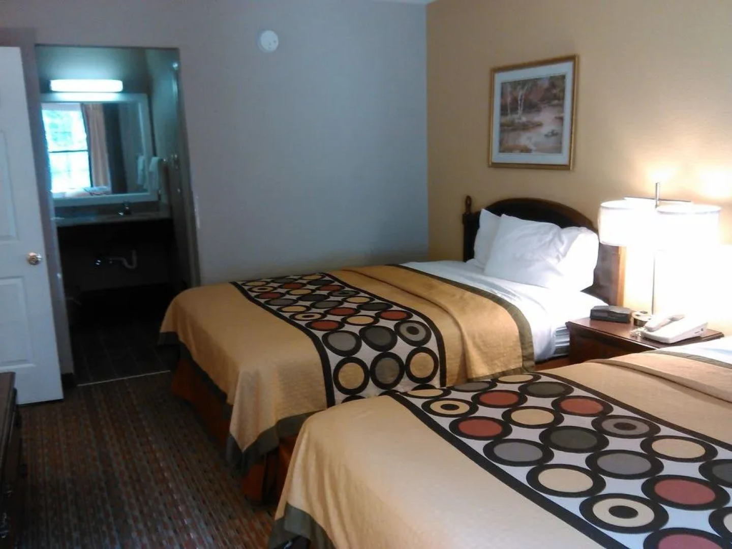 Super 8 by Wyndham Cornelia