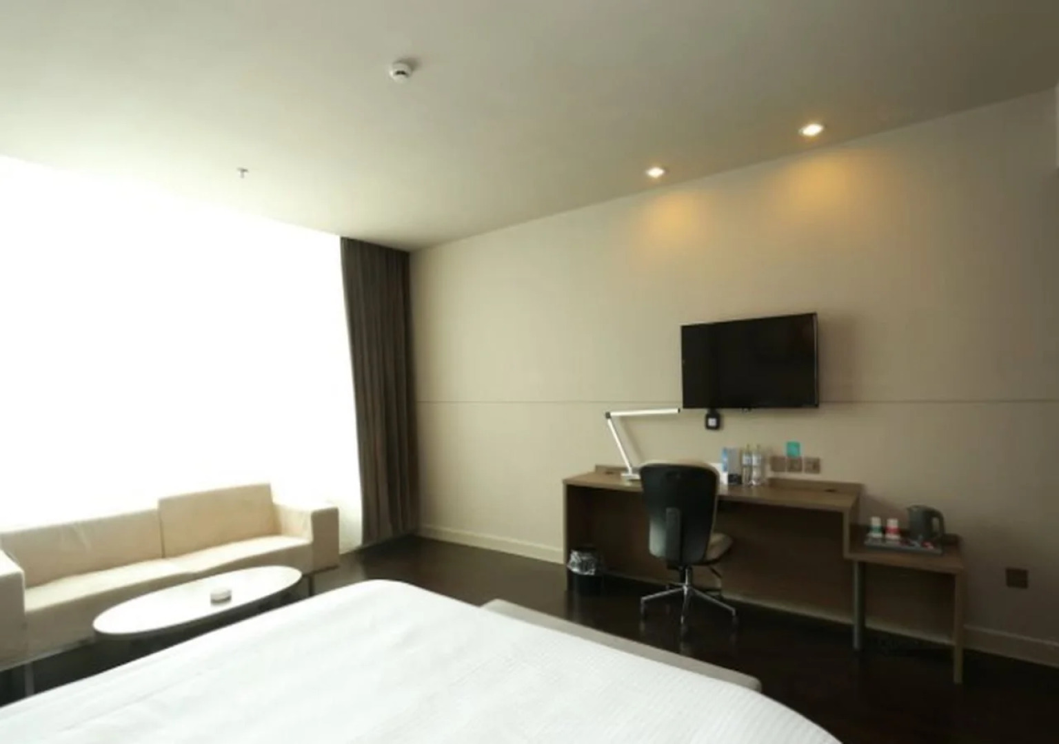 Jinjiang Inn QinZhou East Station City Government