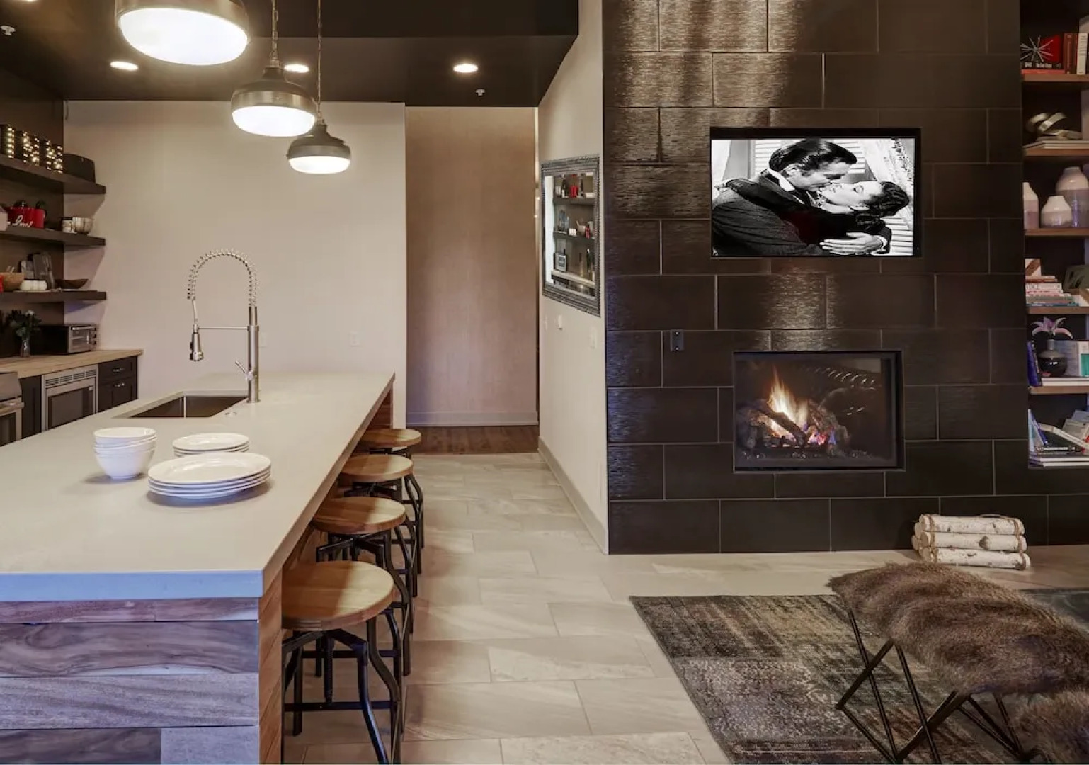 Kinn Guesthouse Bay View