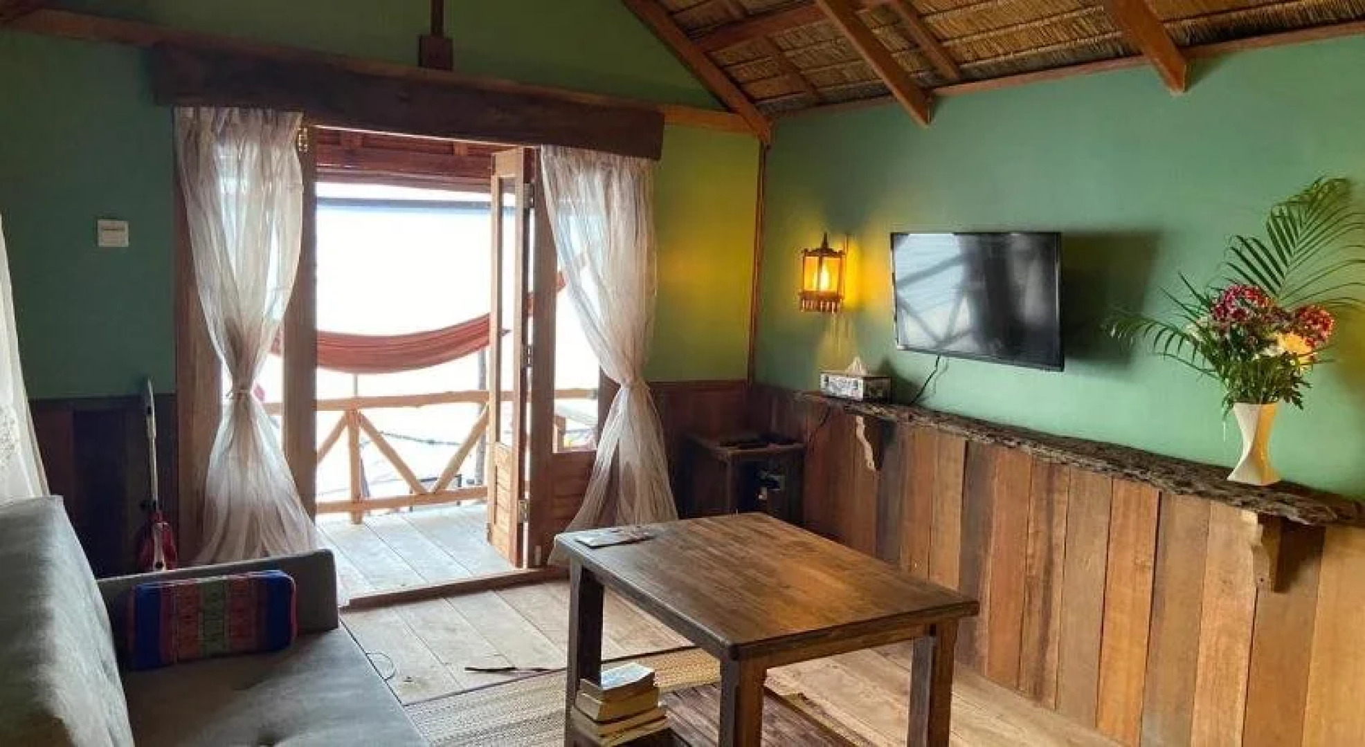 Castaway Beach Bungalows