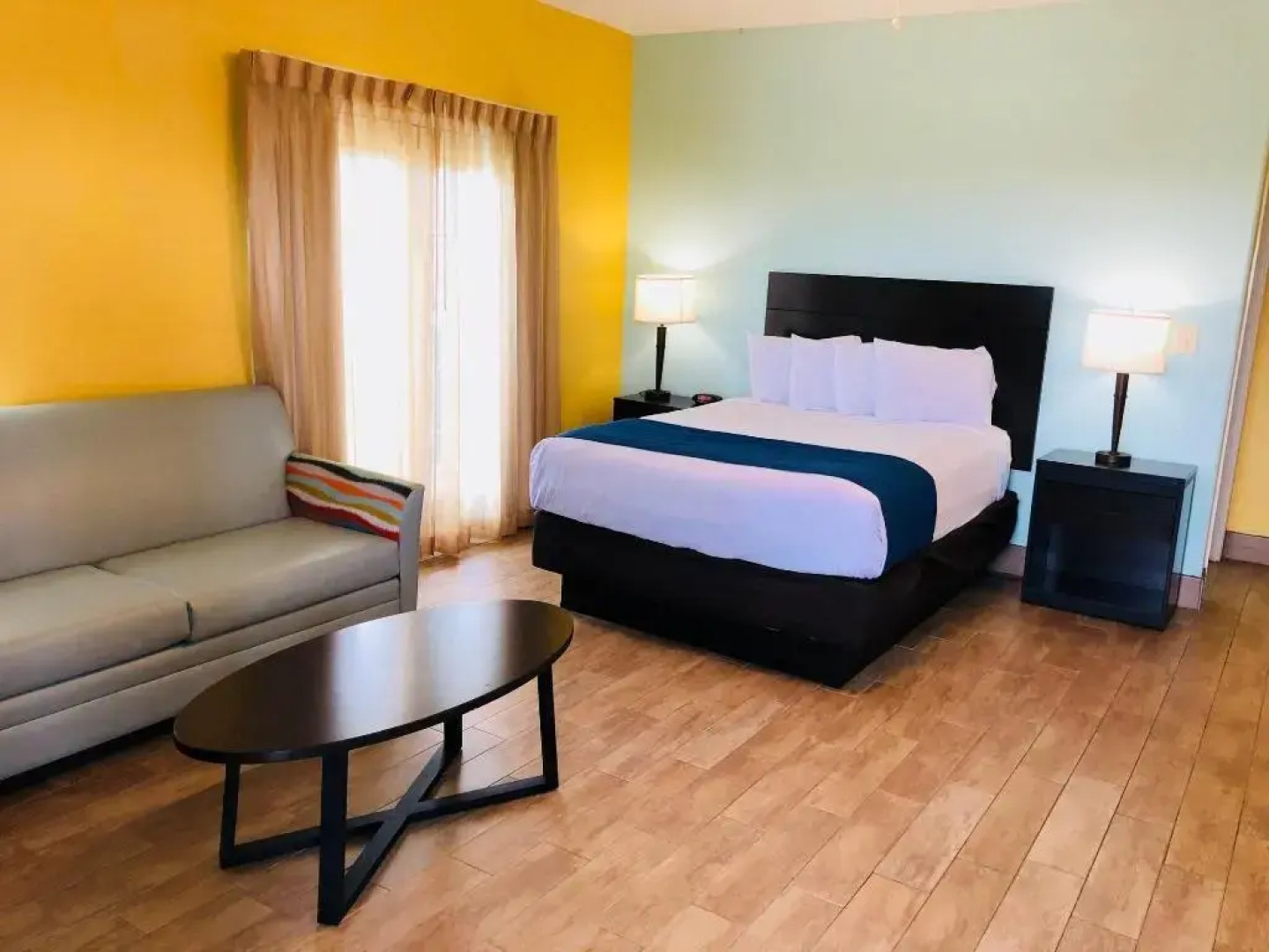 Mariner Inn and Suites