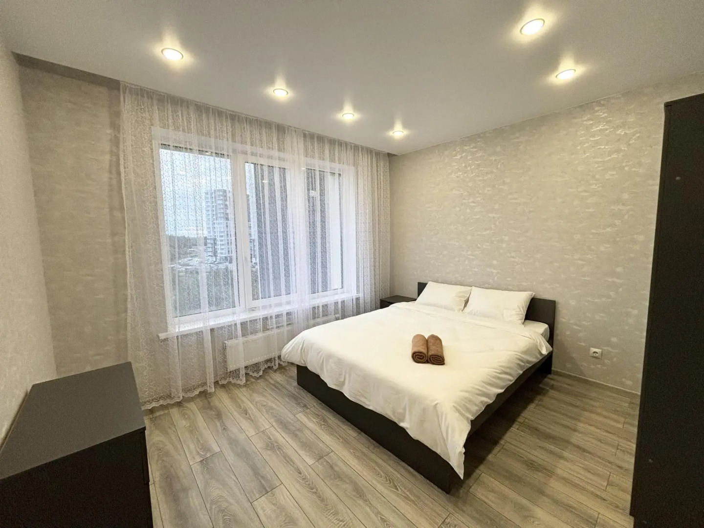 Moon72 (Мун72) на улице Сергея Джанбровского 17