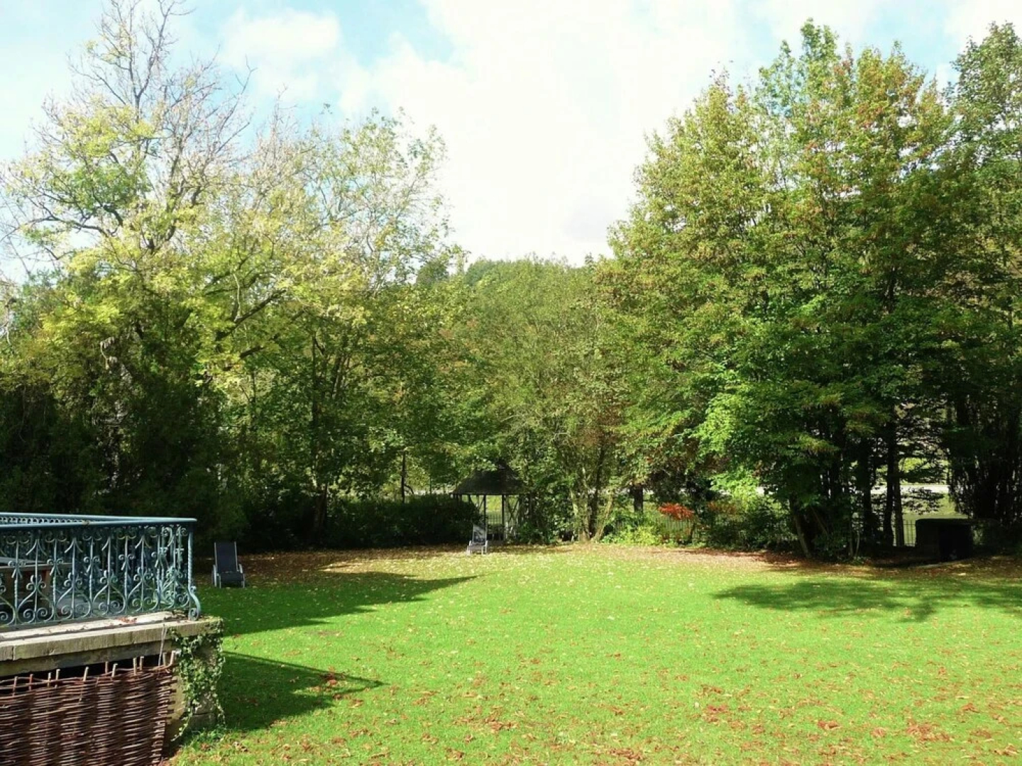 Modern Holiday Home in Hastiere With Sauna