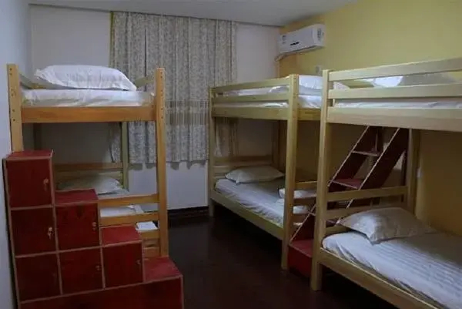 Wuyi Mountain Da Wang Peak Youth Hostel