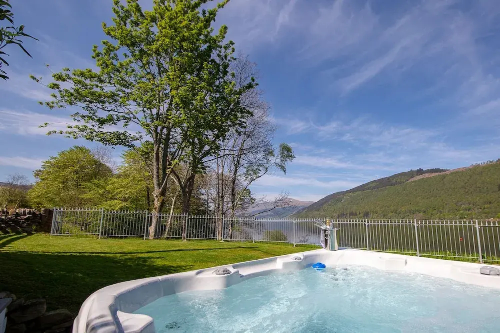 Taymouth Marina - Port Bane