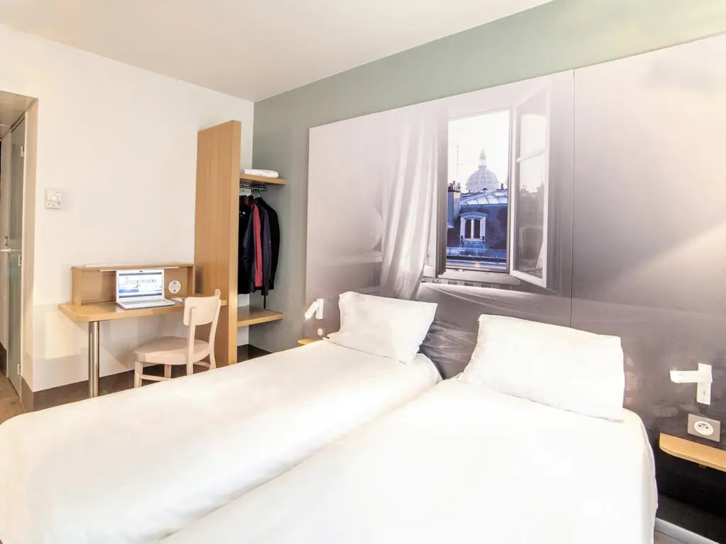 B&B HOTEL Paris Malakoff Parc des Expositions