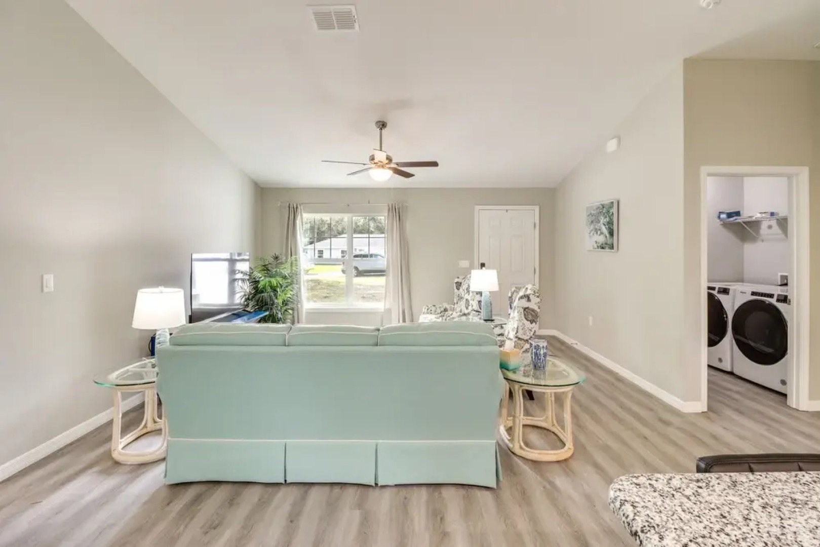 3 Mi to Rainbow Springs: Home w/ Yard in Dunnellon