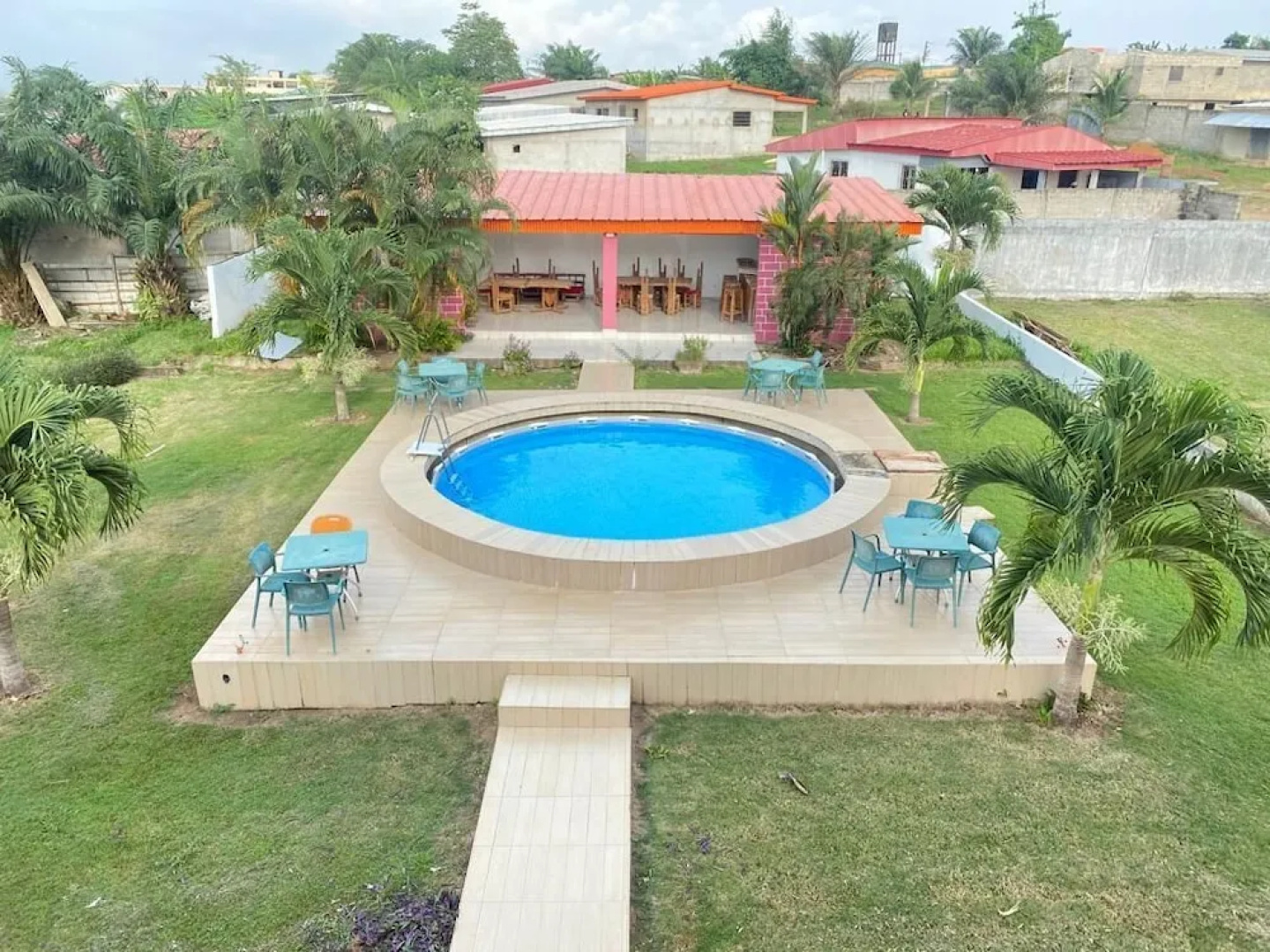 Imans Hotel Dabou