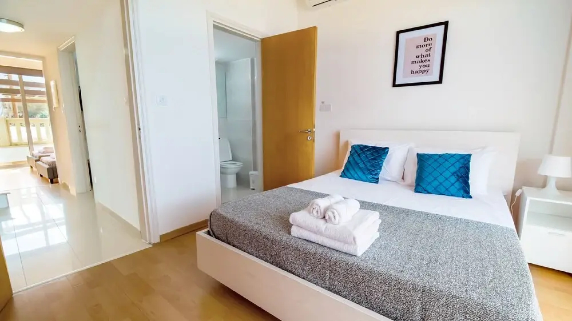 Phaedrus Living Beachfront Villa Morona