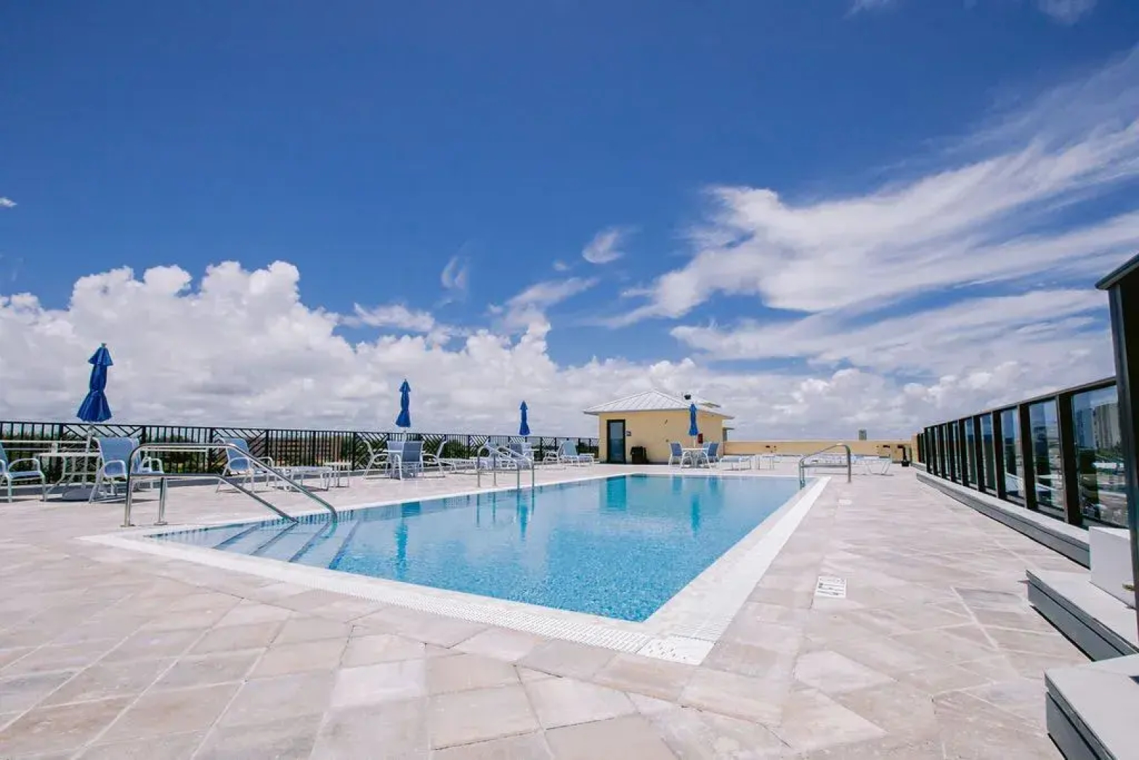 Vistalmar Beach Resort