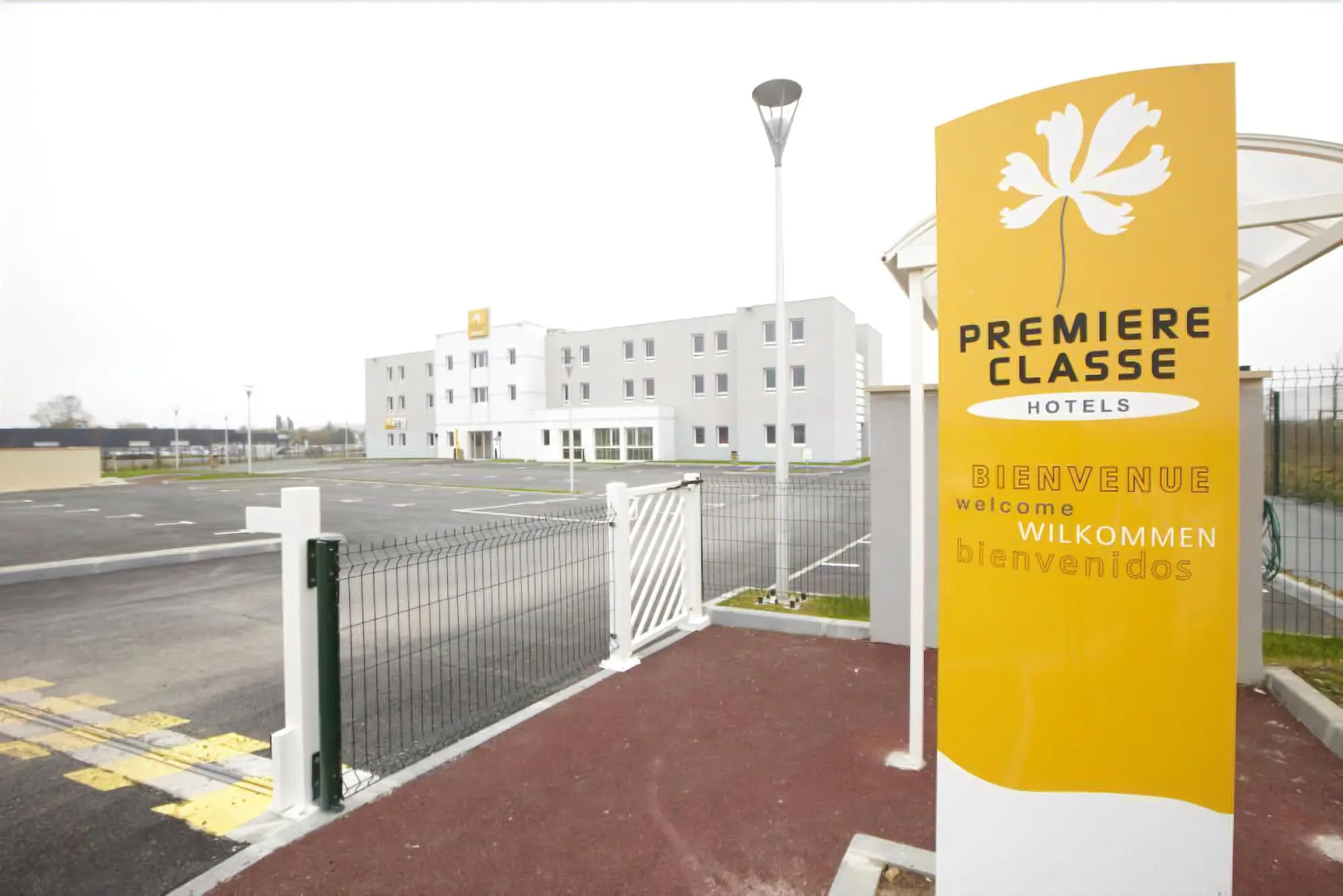 Hôtel Première Classe Caen Nord - Mémorial