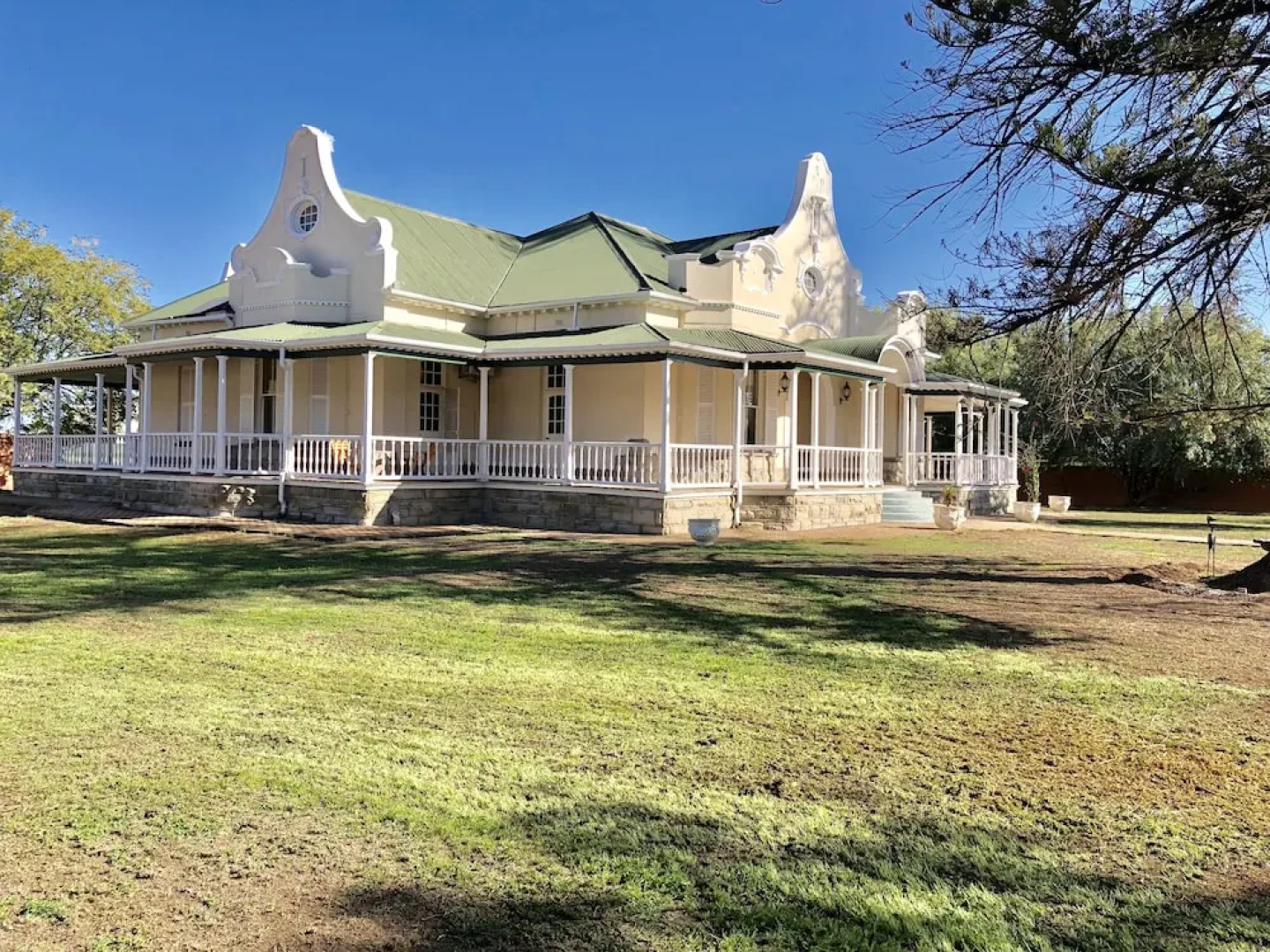 Bakenskraal Ostrich Palace