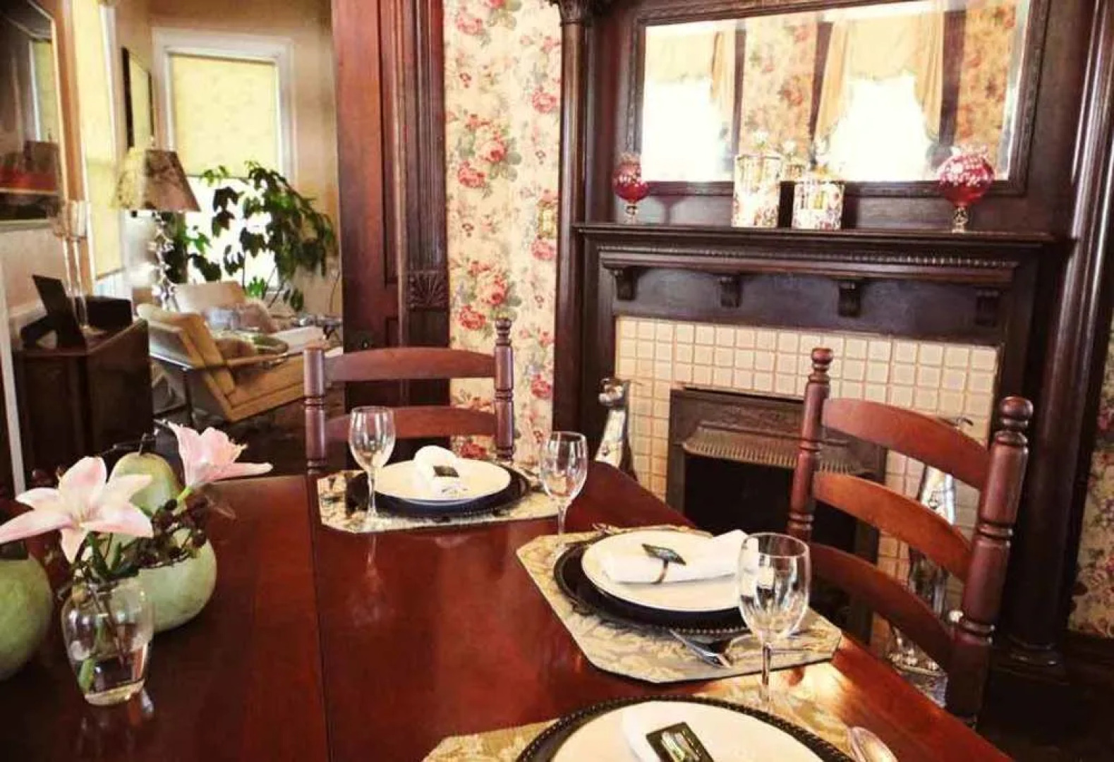 Four Winds Victorian Venue & Suites