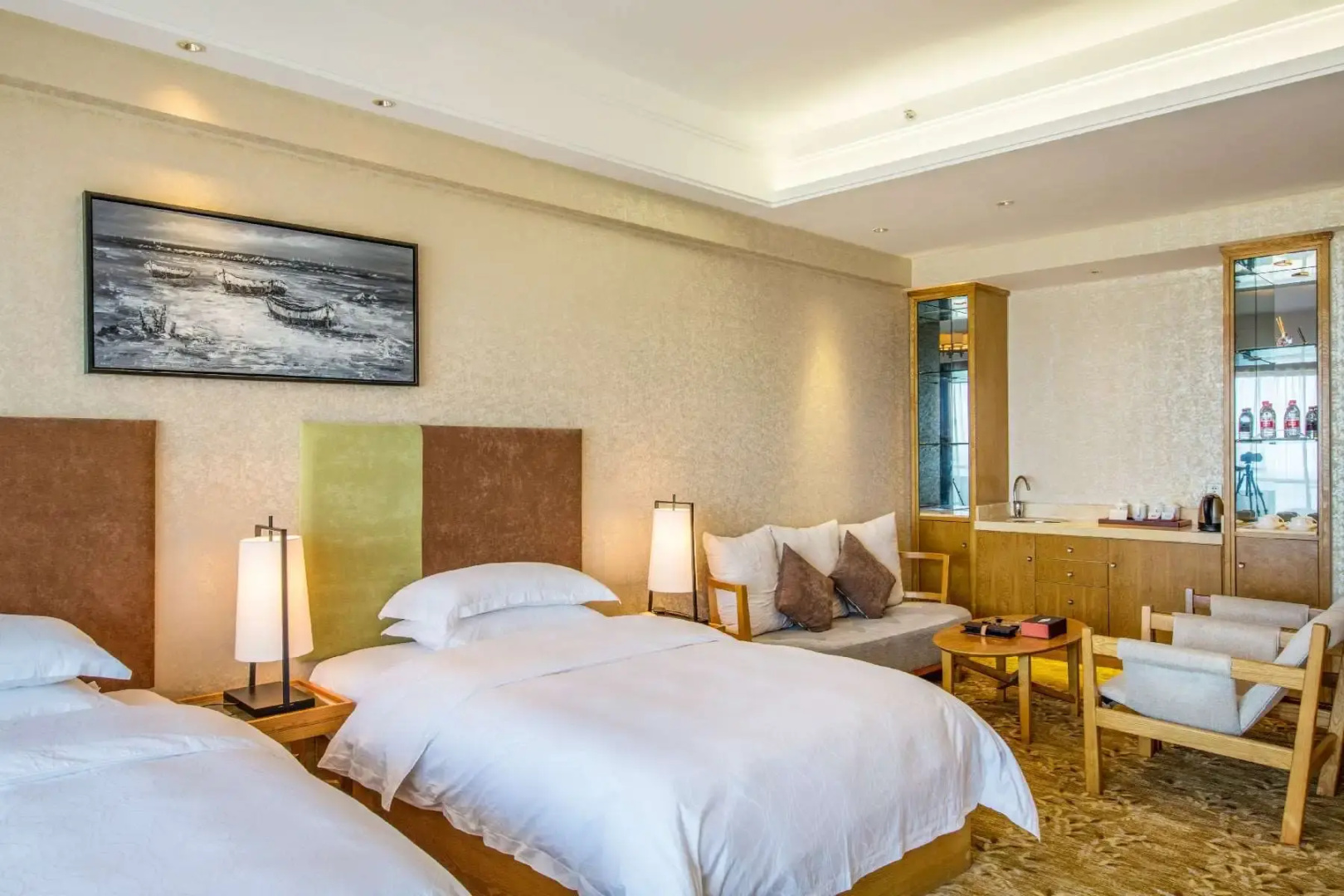 Days Hotel Suites by Wyndham Yangjiang