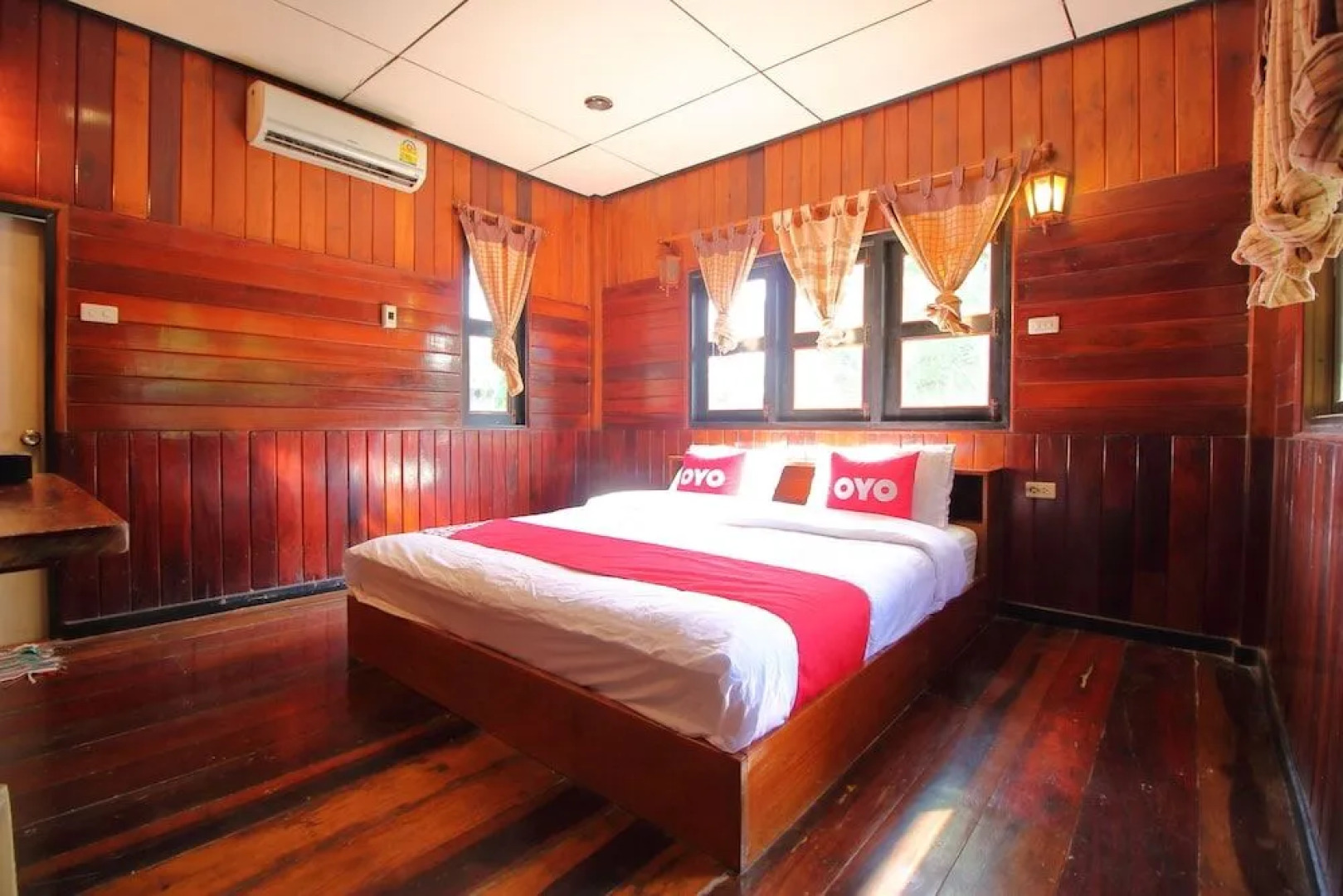 OYO 476 Ban Rimnam Resort