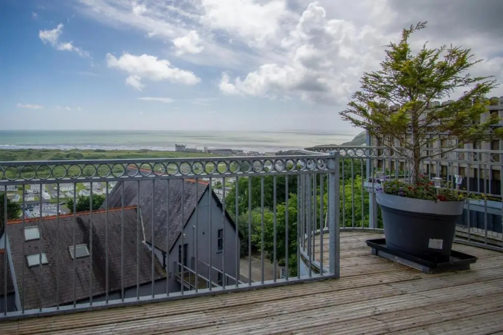 Nautilus - 2 Bedroom Apartment - Pendine