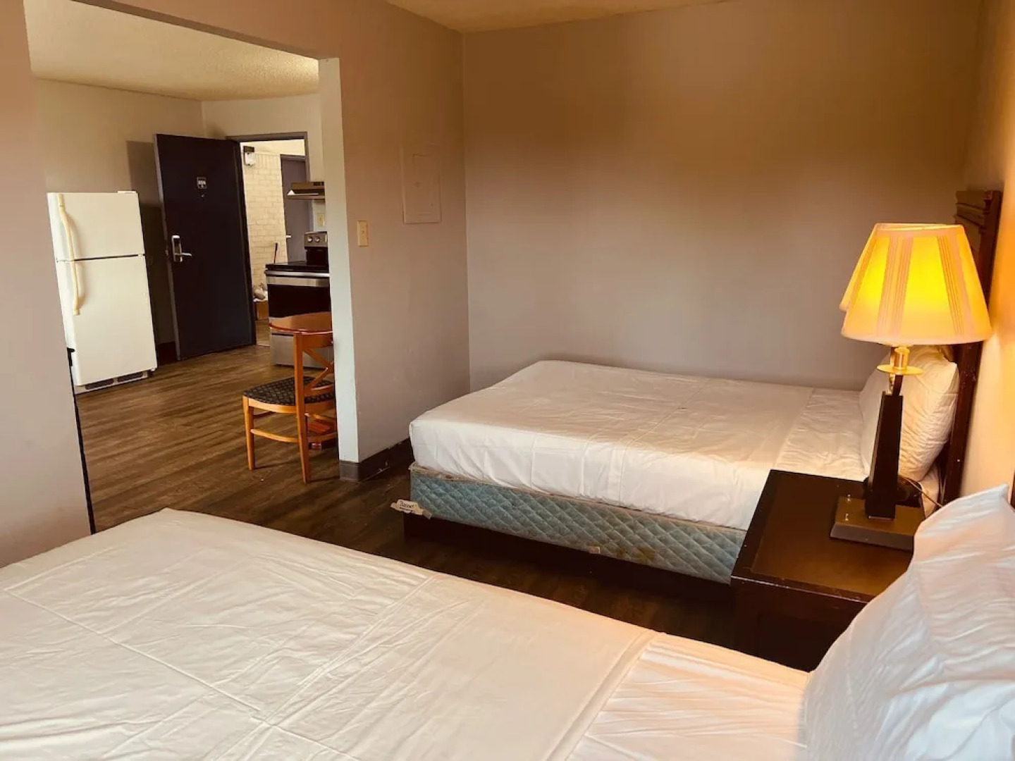 Palace Inn & Suites - Newport News/Jefferson Ave