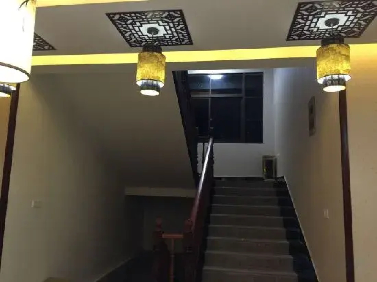 Xuancheng Yueliangwan Wangyue Village