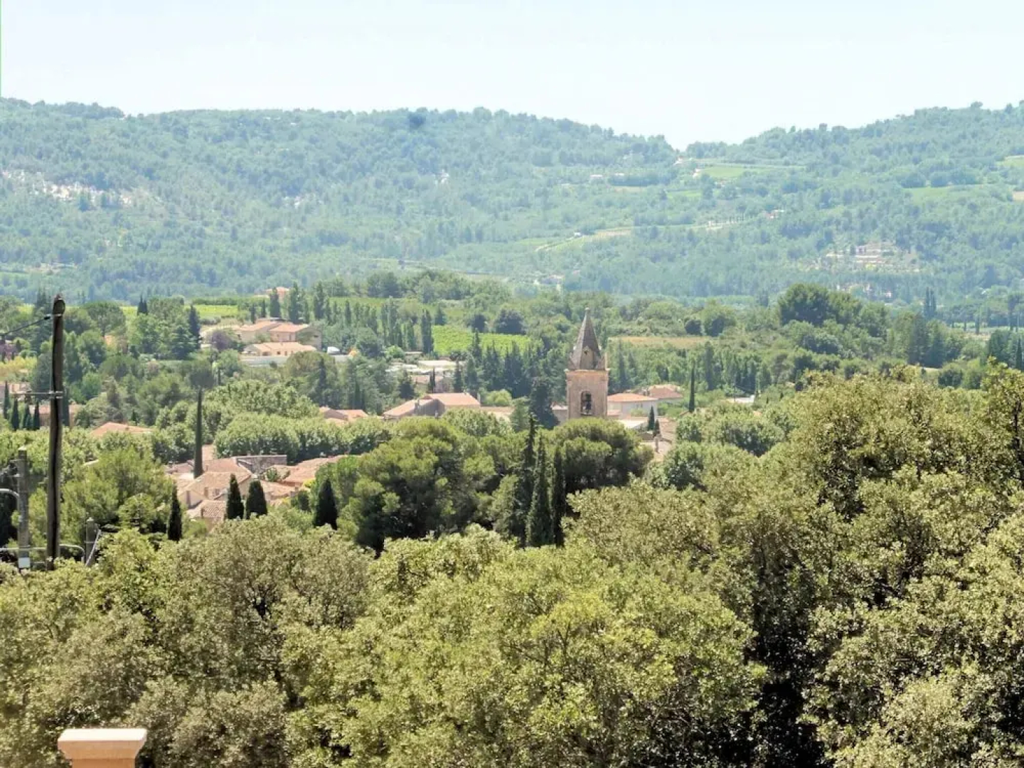 Pretty, Spacious Holiday Home With Private Pool