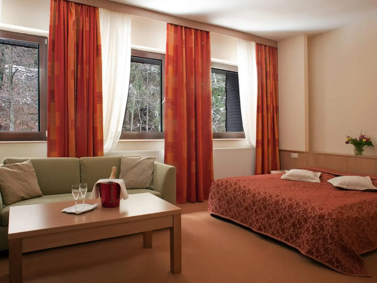 Dependence Hotel Golf