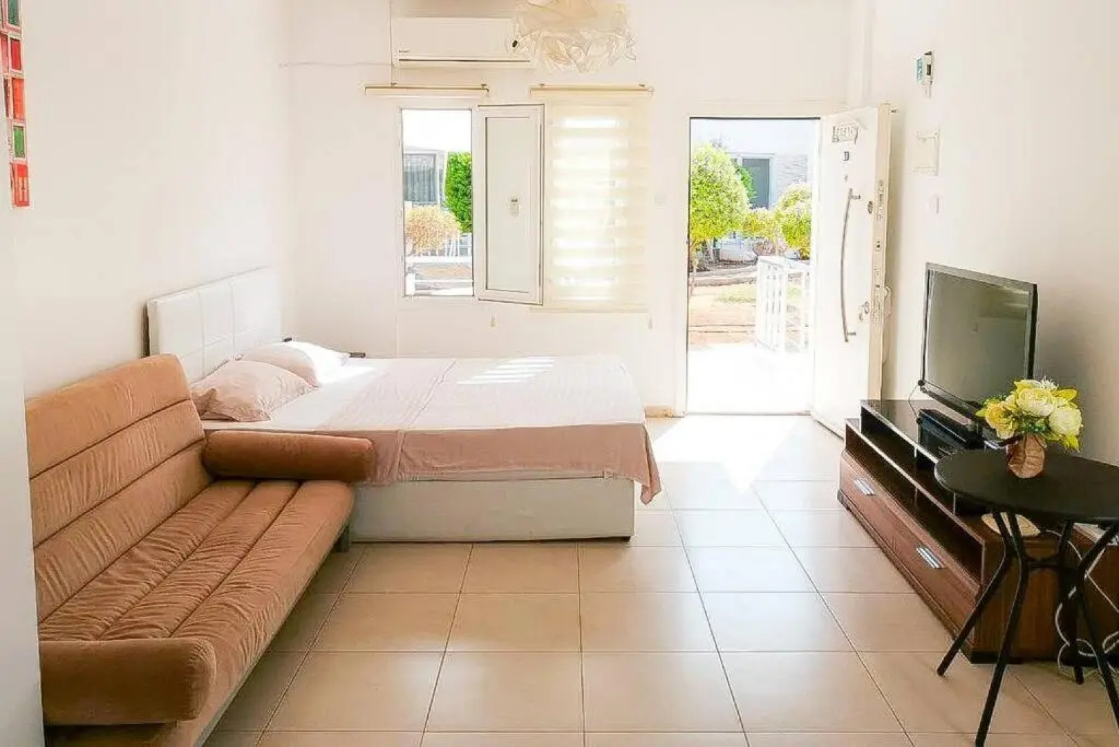 APARTAMENTY 1 komn. 70m do pljazha. akvapark*